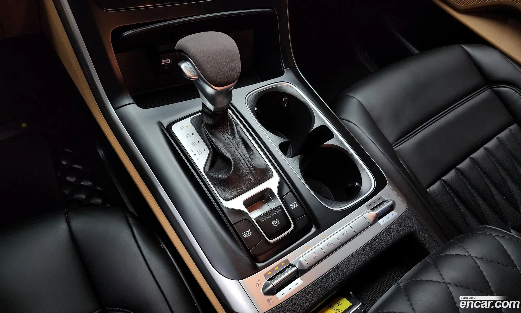 Kia Carnival 2023 — 14