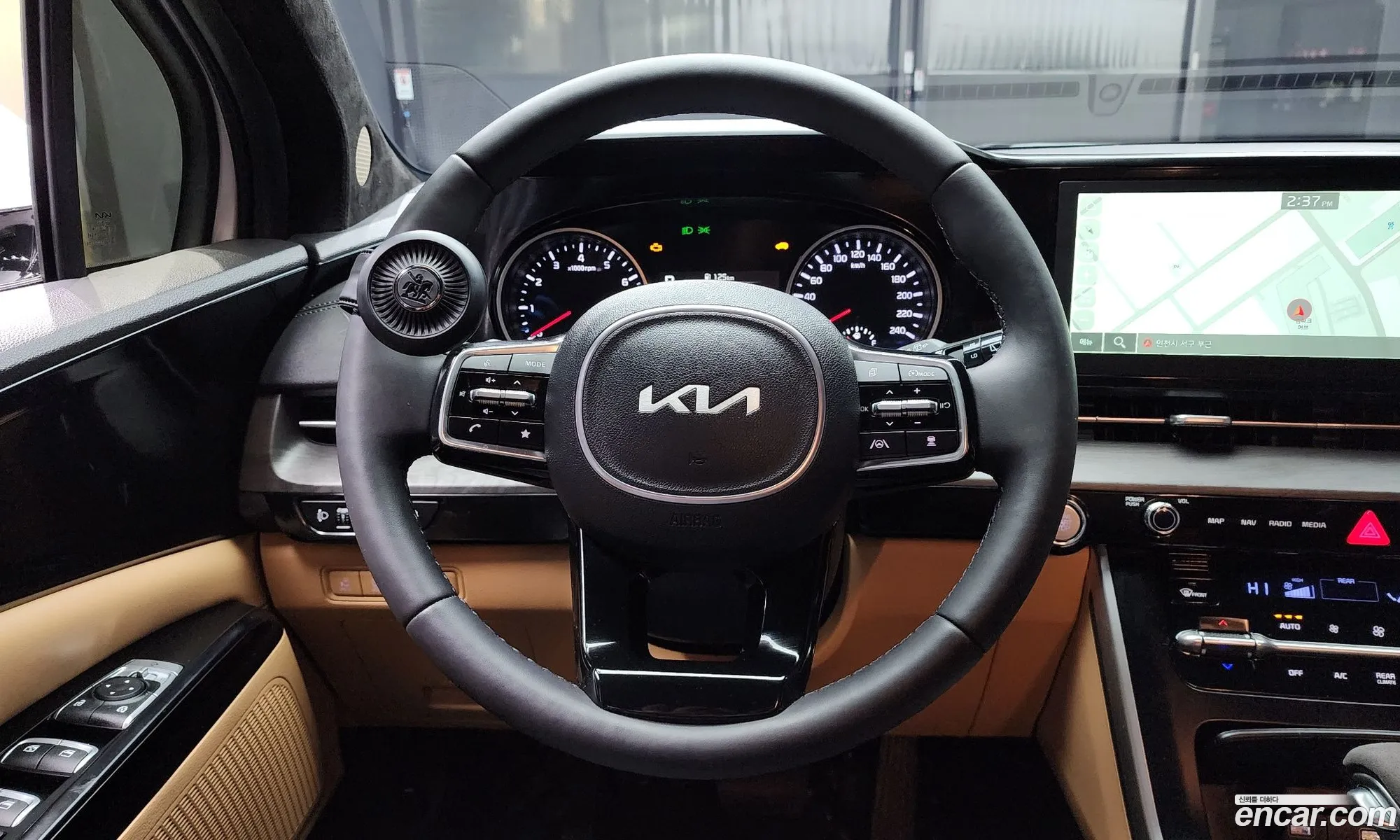 Kia Carnival 2023 — 20
