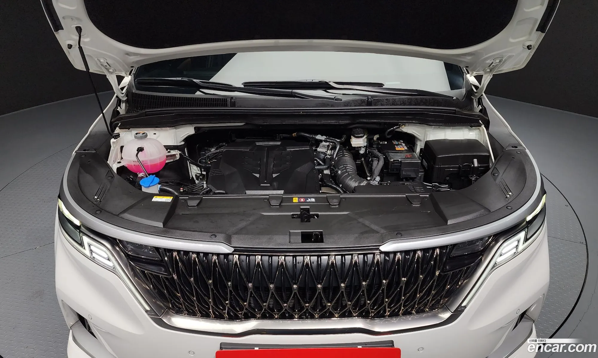 Kia Carnival 2023 — 3