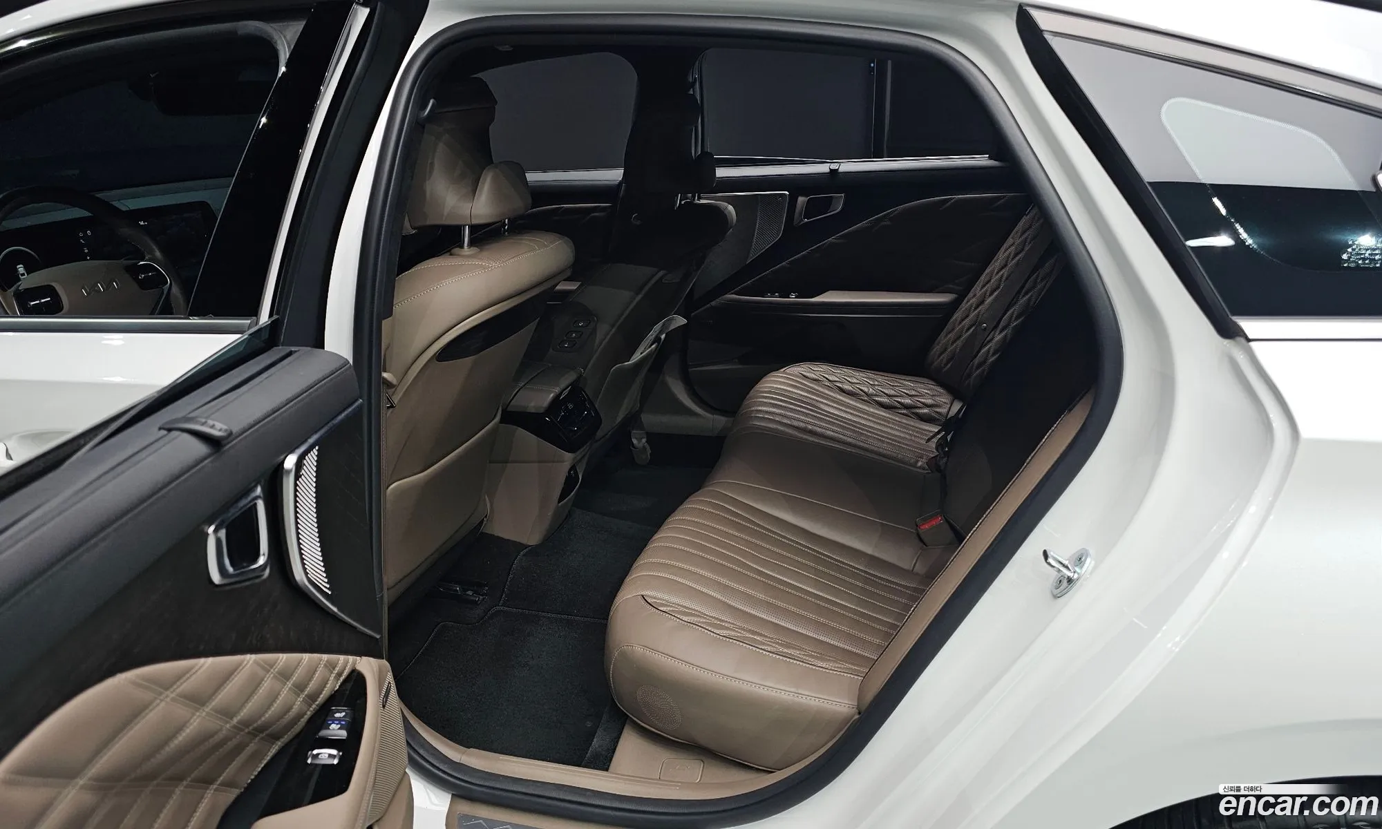 Kia K8 2023 — 15