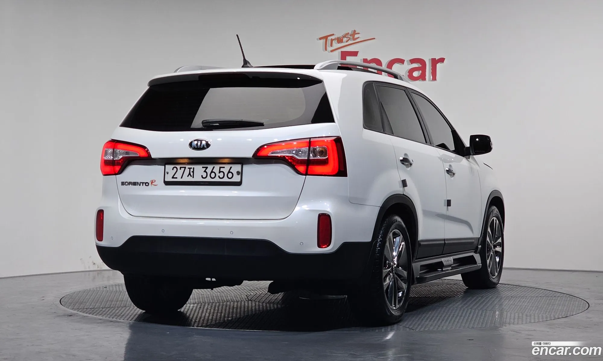 Kia Sorento R 2013 — 17