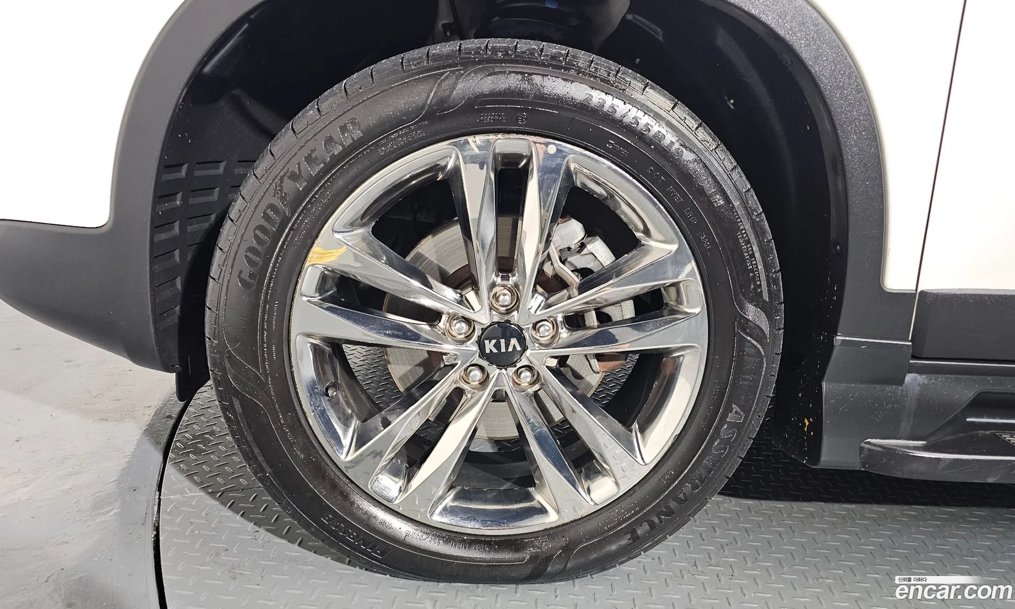 Kia Sorento R 2013 — 9