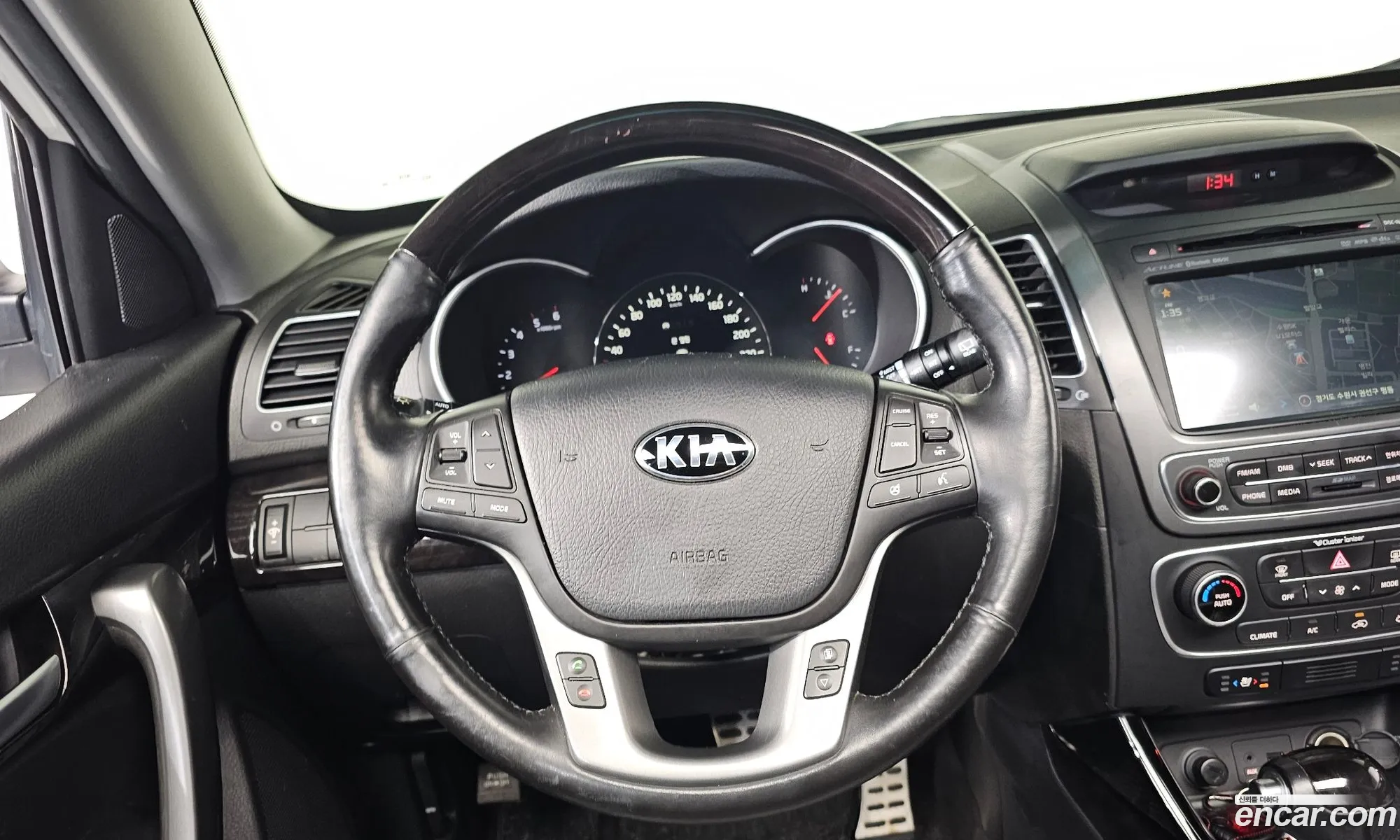 Kia Sorento R 2013 — 18