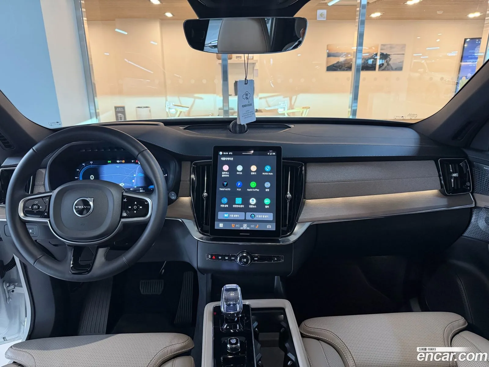 Volvo XC90 2025 — 17