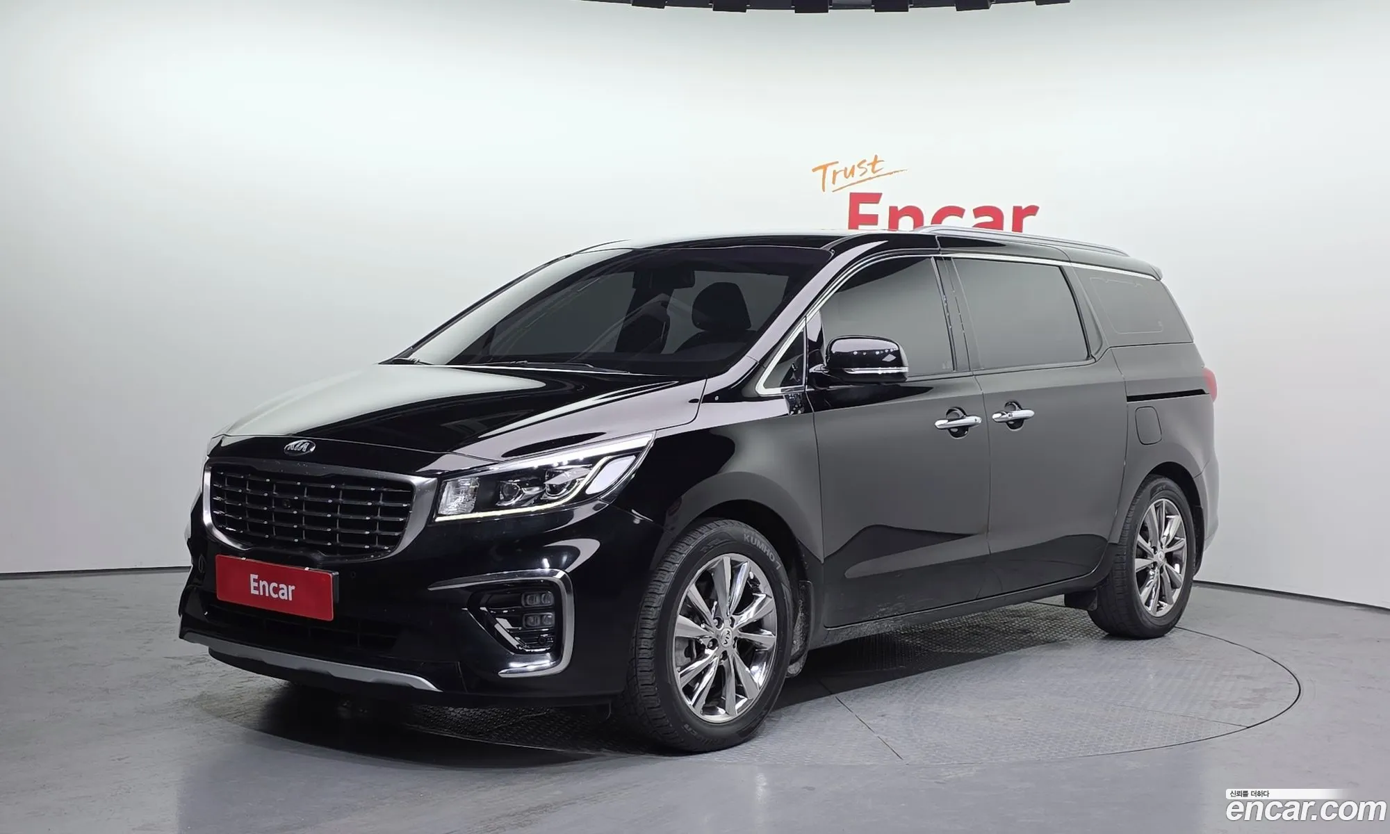 Kia Carnival 2019 — 4