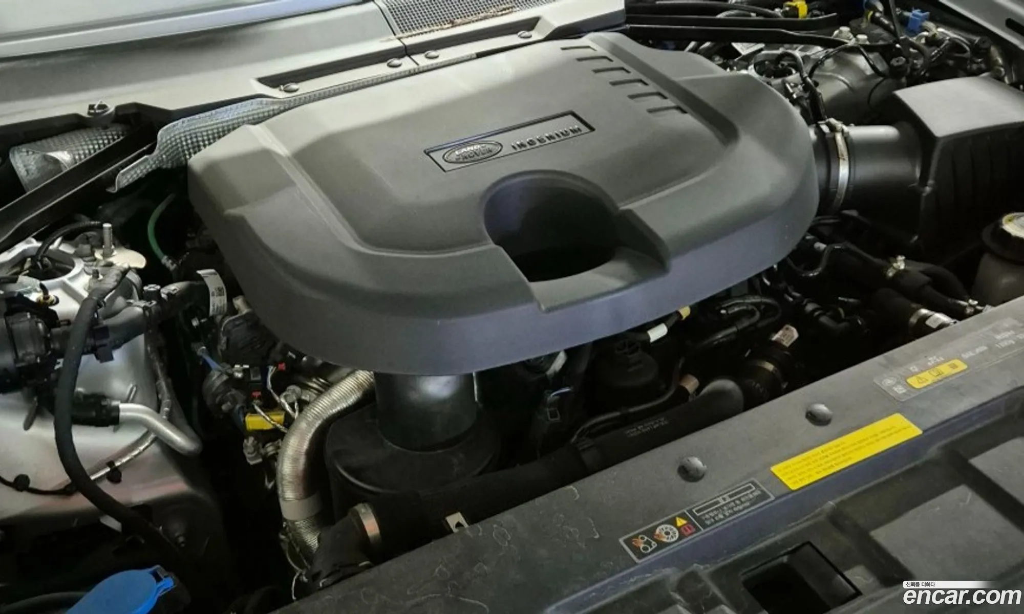 Land Rover Defender 2023 — 5