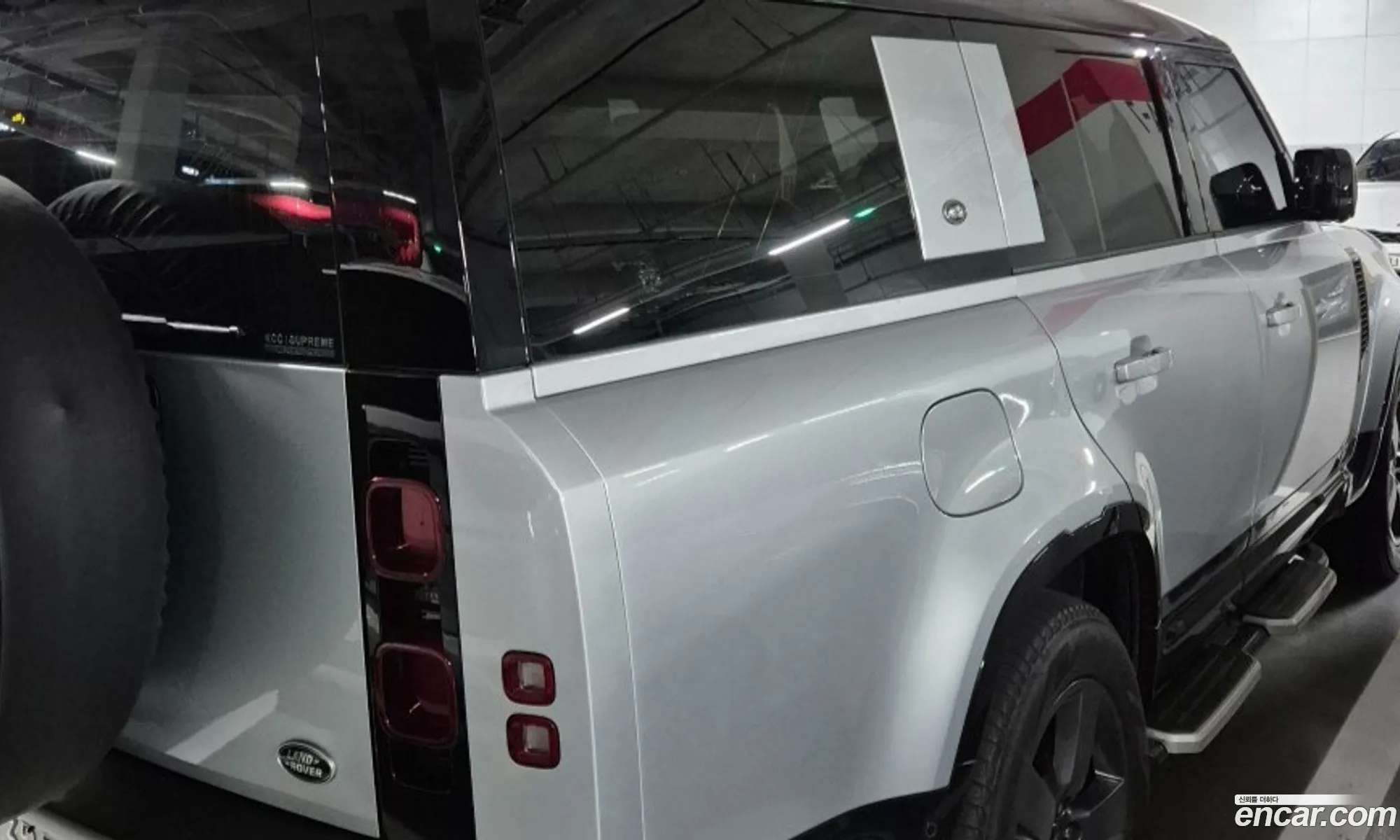 Land Rover Defender 2023 — 2