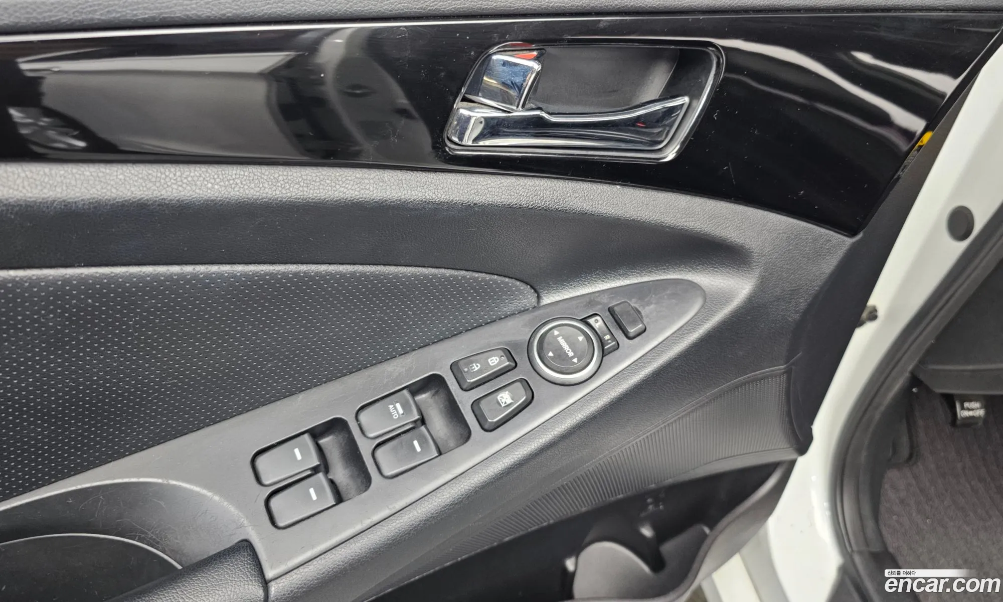 Hyundai YF Sonata 2010 — 7