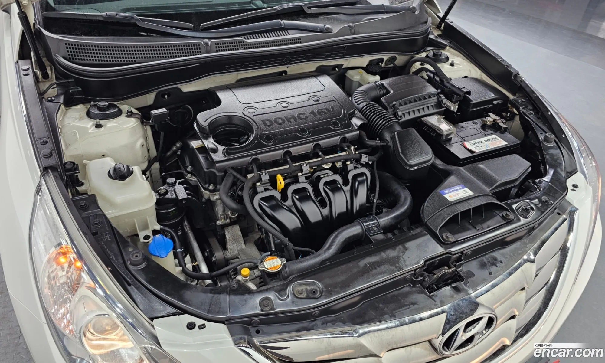 Hyundai YF Sonata 2010 — 3