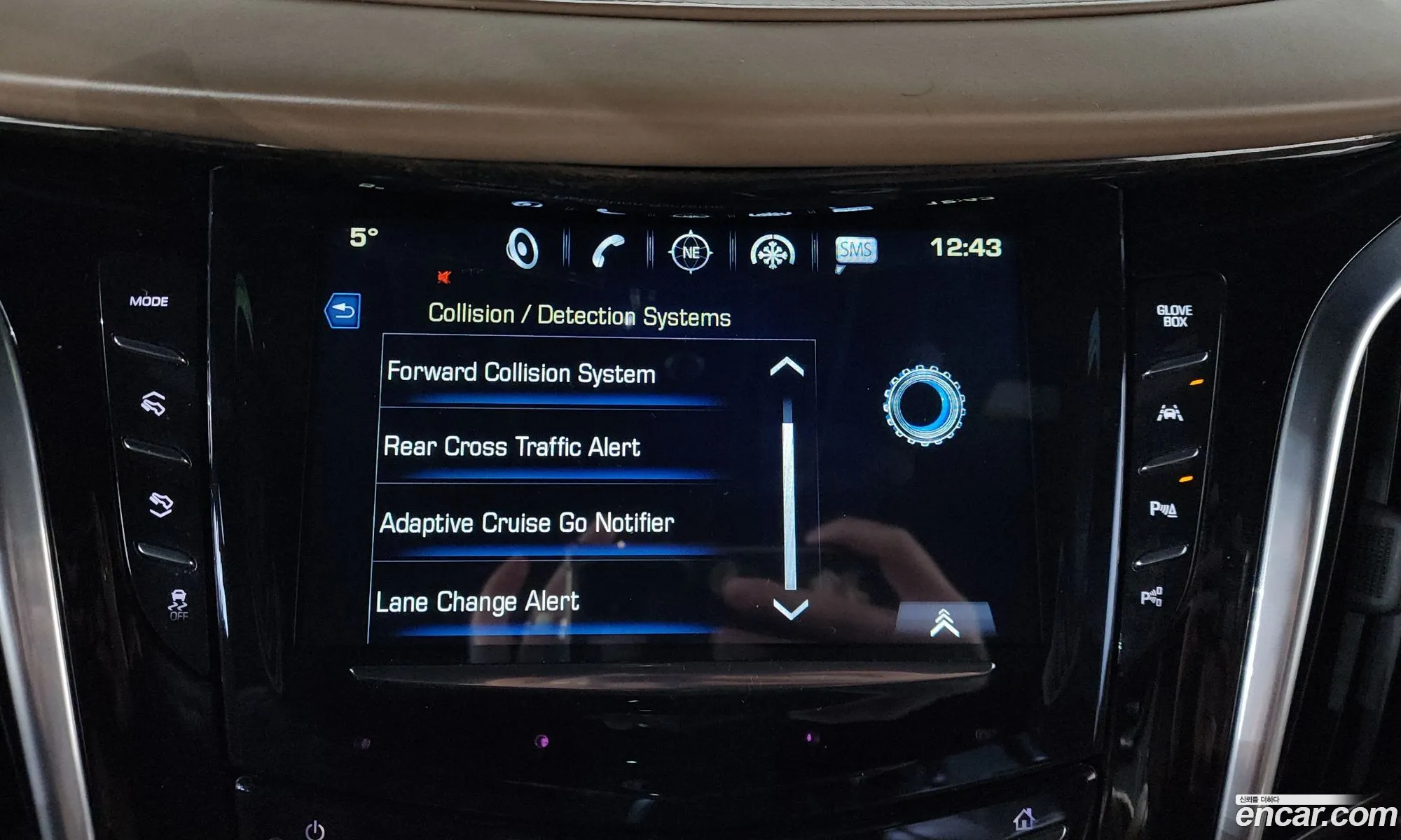 Cadillac Escalade 2018 1GYS4KKJ3KR116607 — 6