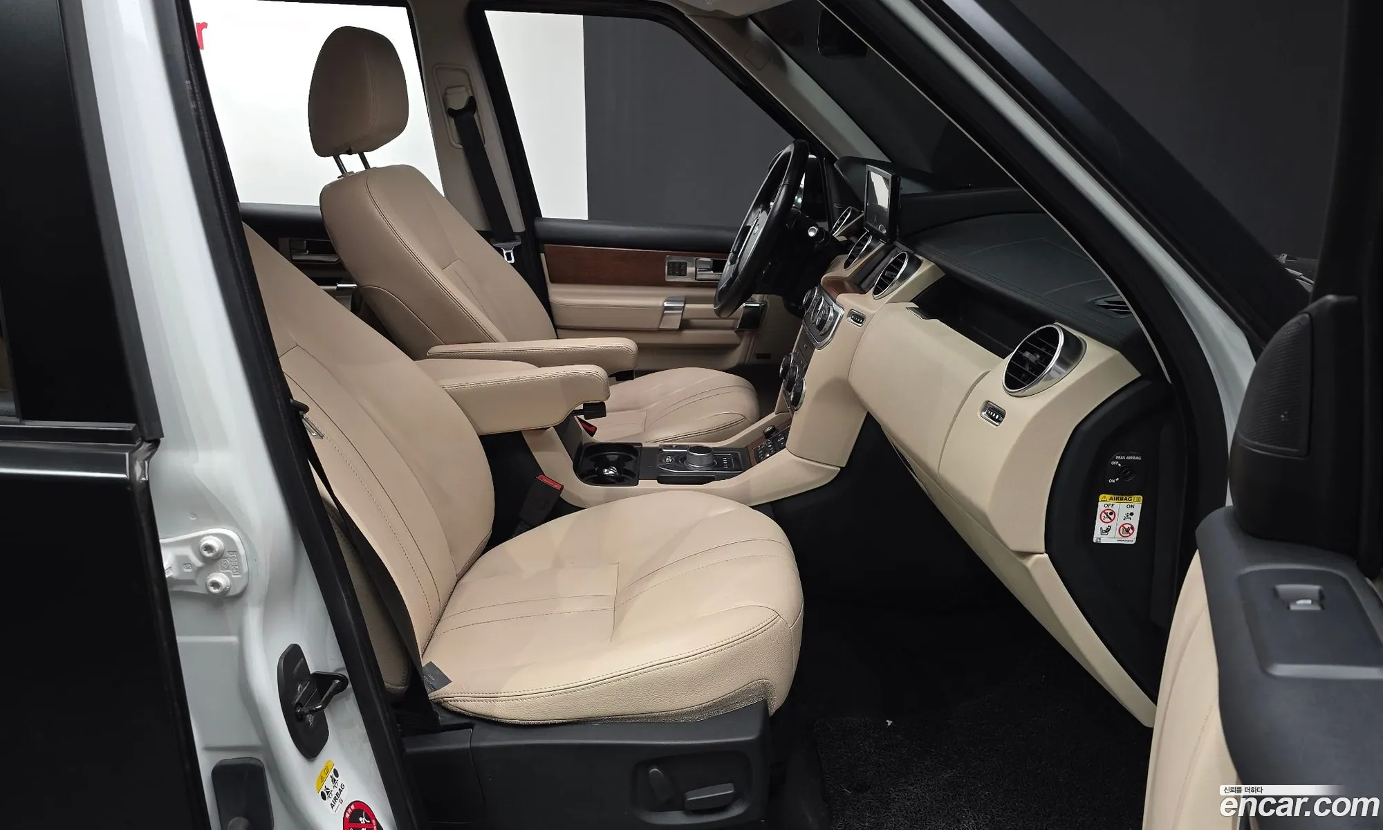Land Rover Discovery 4 2016 — 18