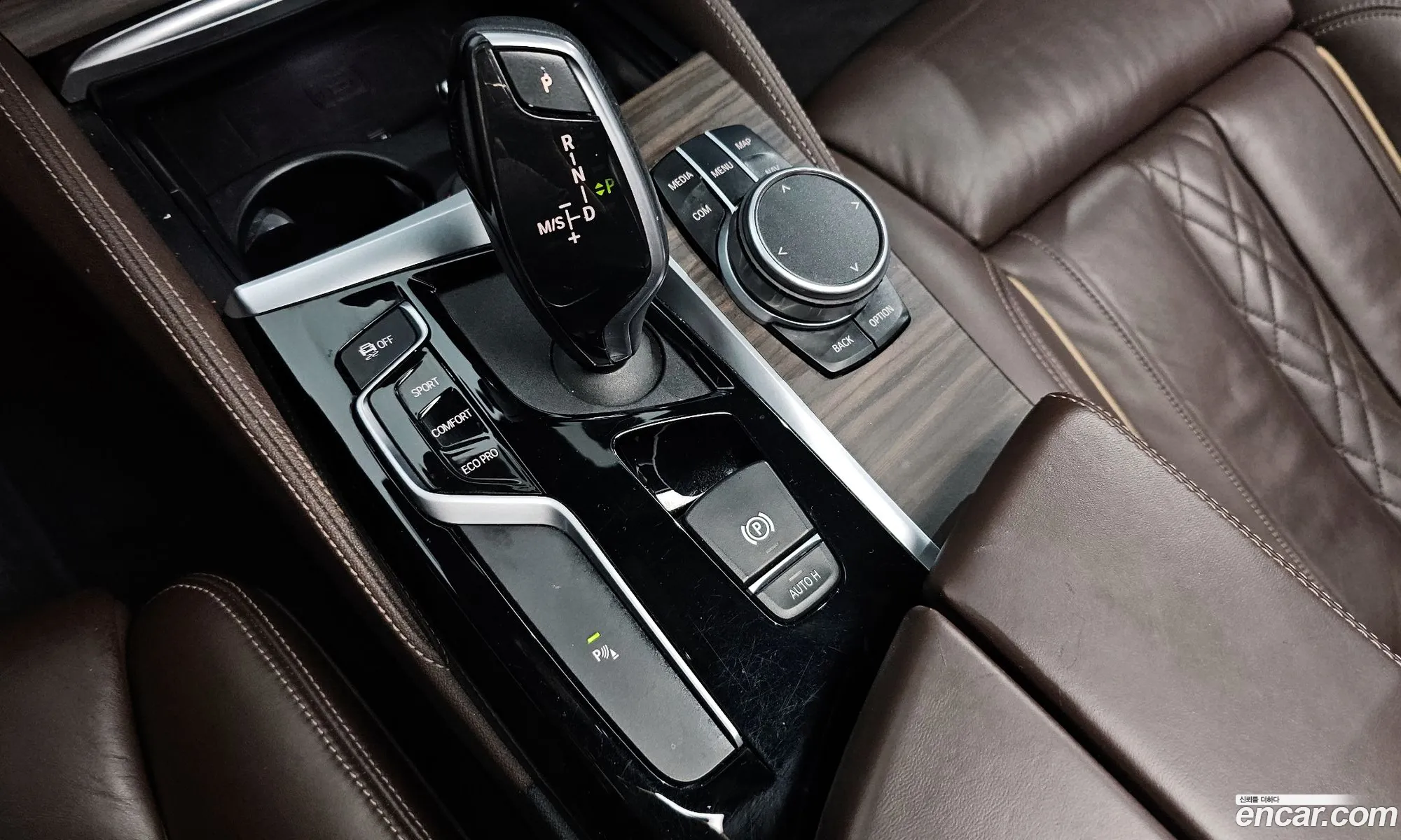BMW 5 Series 2020 WBAJK9109LCE75344 — 16