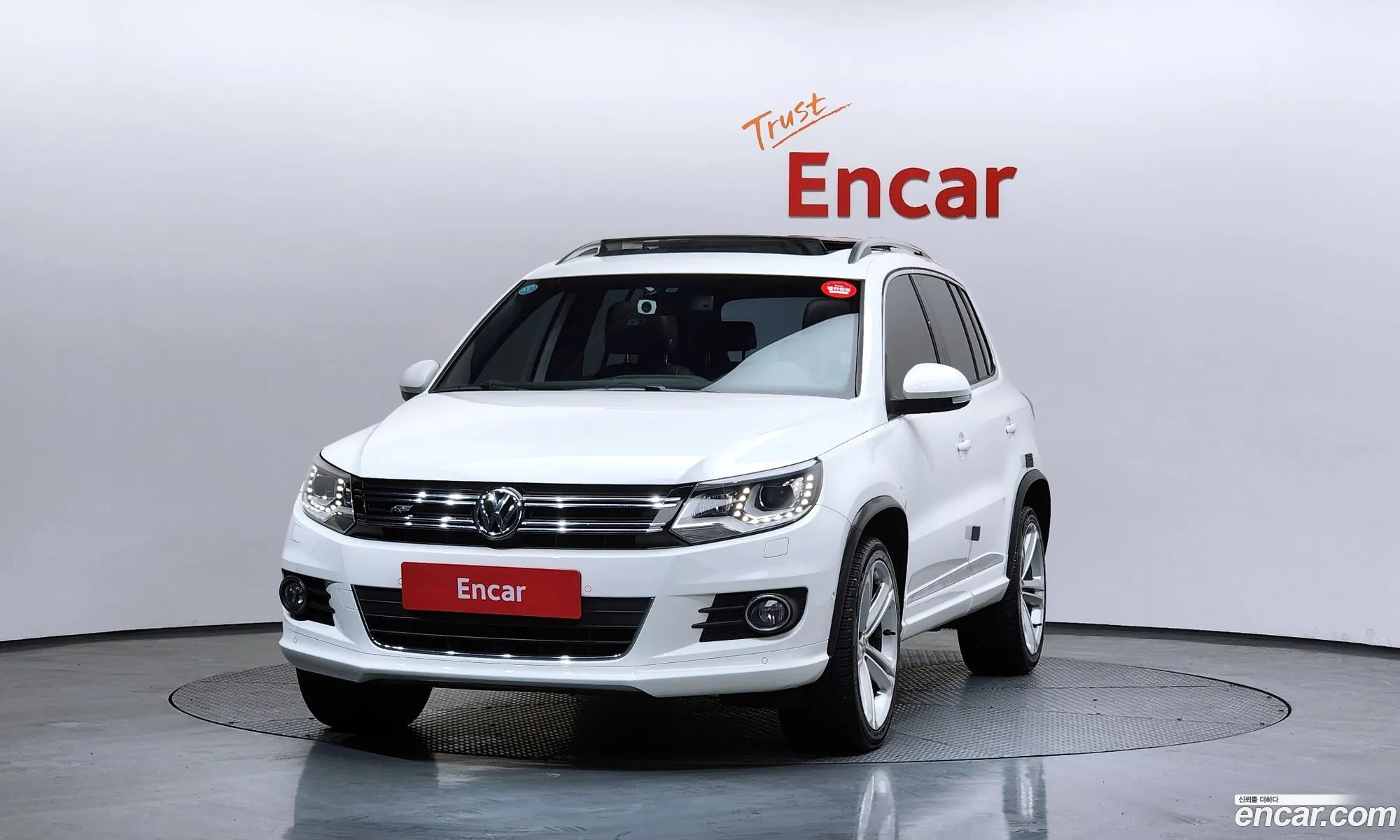 Volkswagen Tiguan 2013 — 14