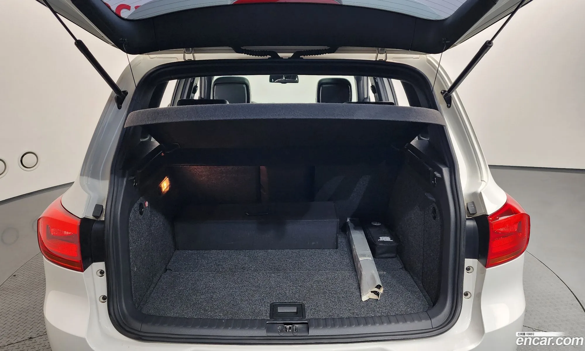 Volkswagen Tiguan 2013 — 19