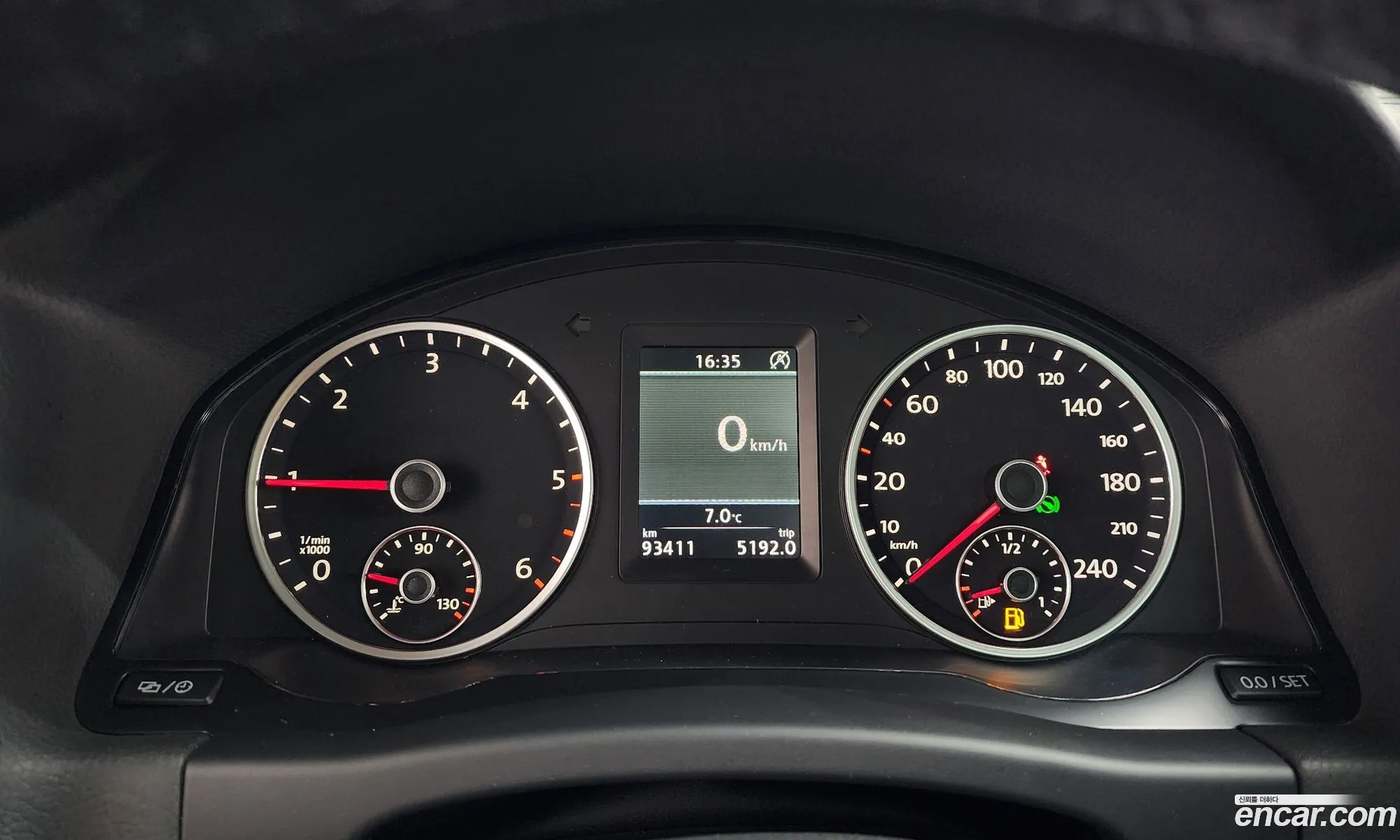 Volkswagen Tiguan 2013 — 17