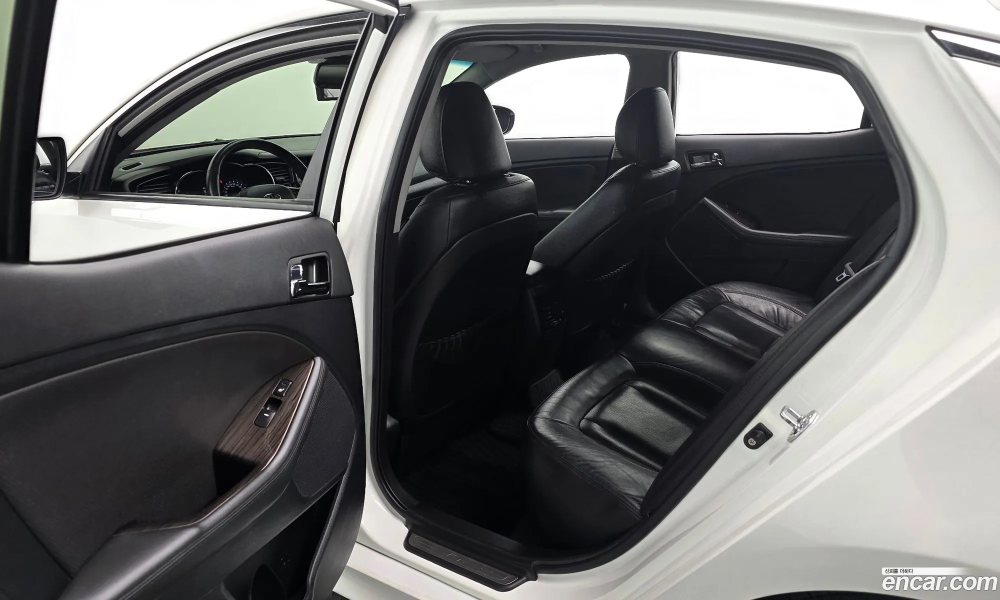 Kia K5 2012 — 10