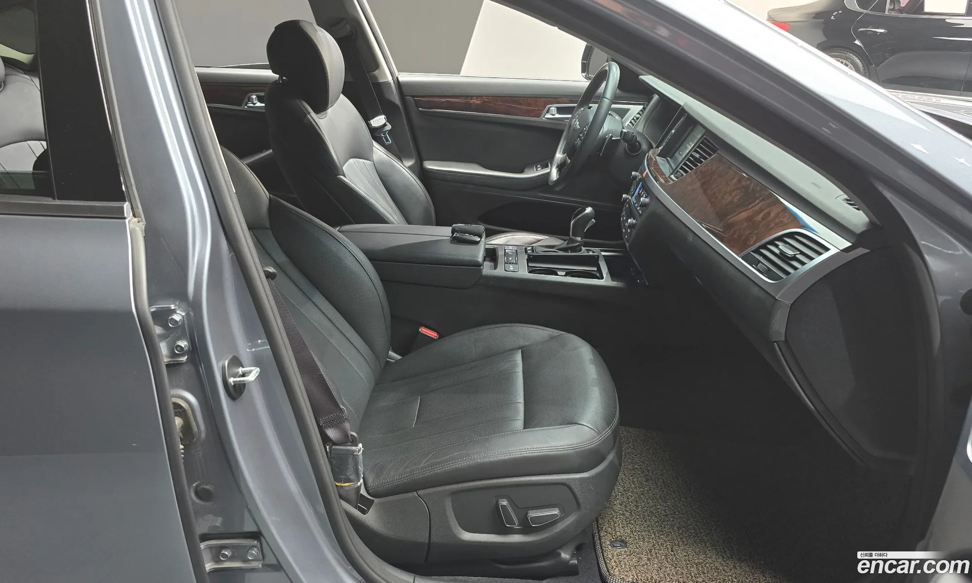 Hyundai Genesis DH 2015 — 4