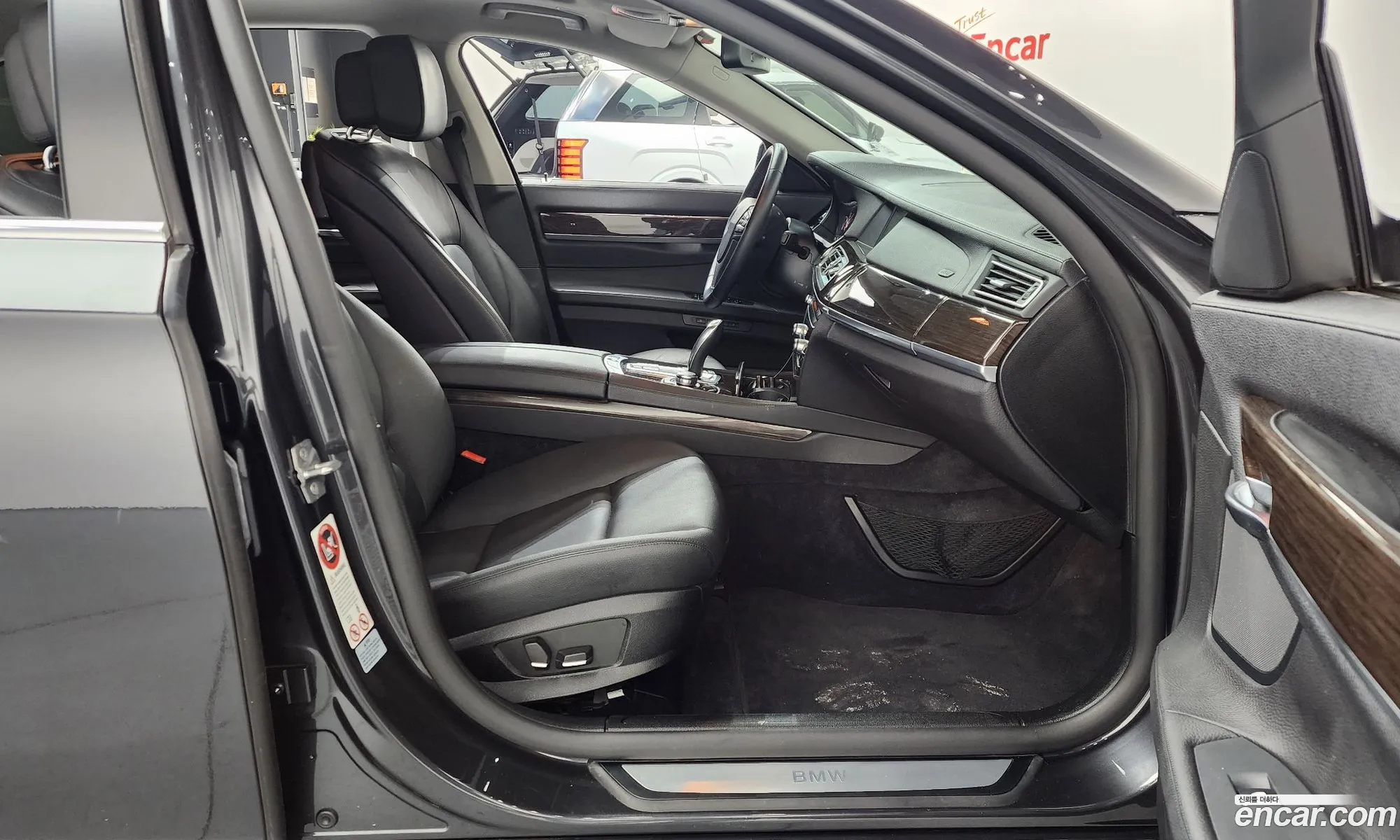 BMW 7 Series 2011 WBAKB4107BC917167 — 20