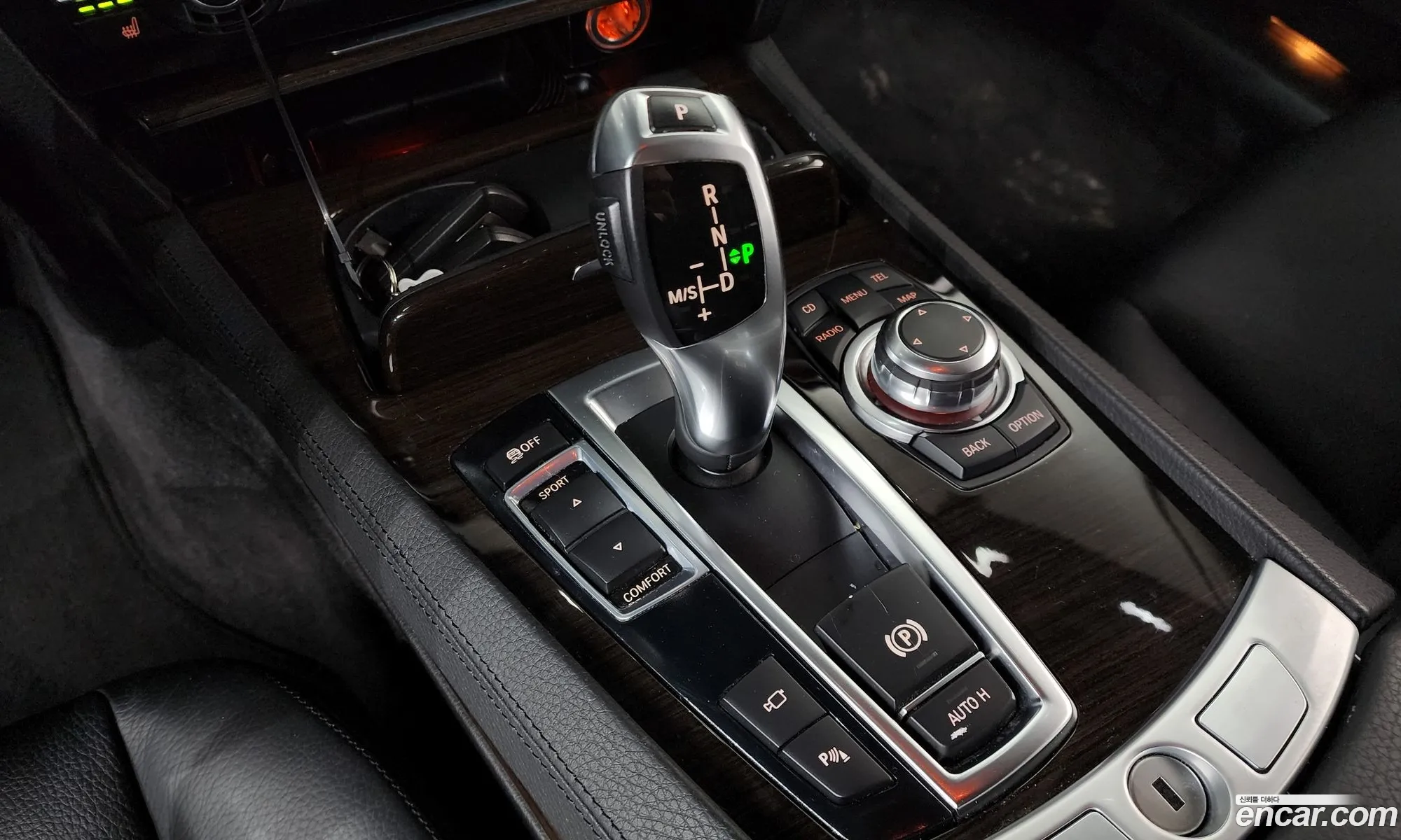 BMW 7 Series 2011 WBAKB4107BC917167 — 17