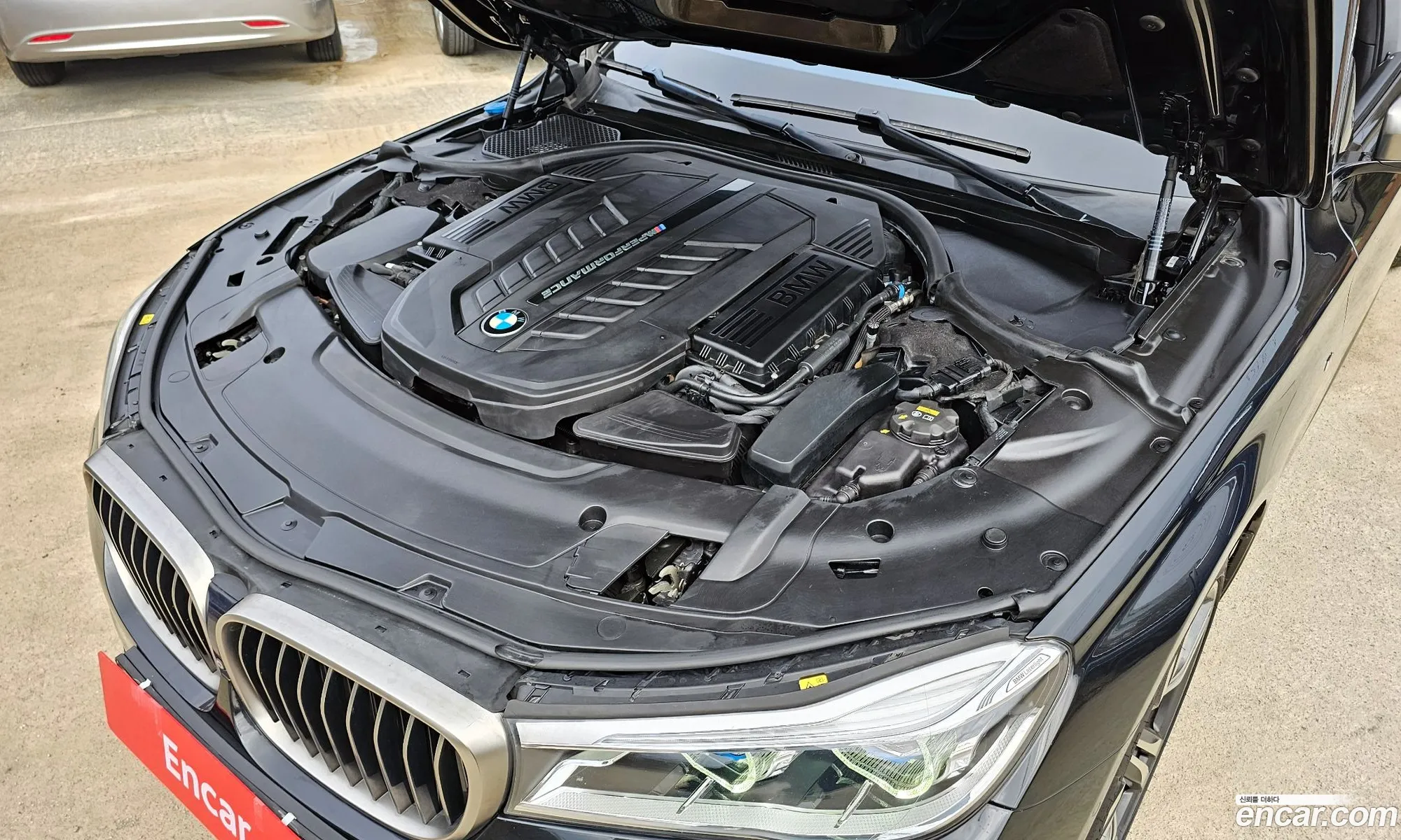 BMW 7 Series 2017 WBA7H6102HG612838 — 6