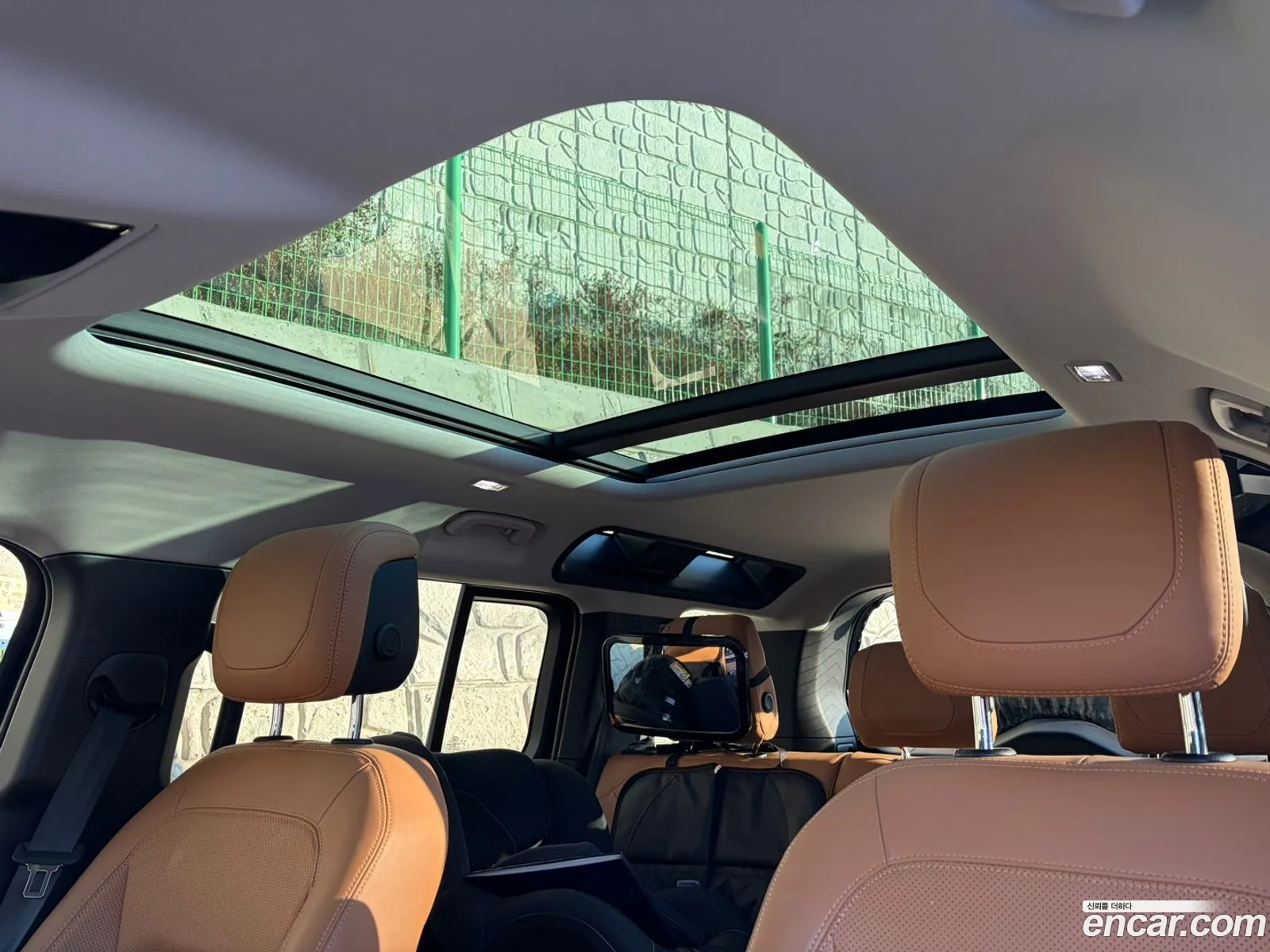 Land Rover Defender 2023 — 17