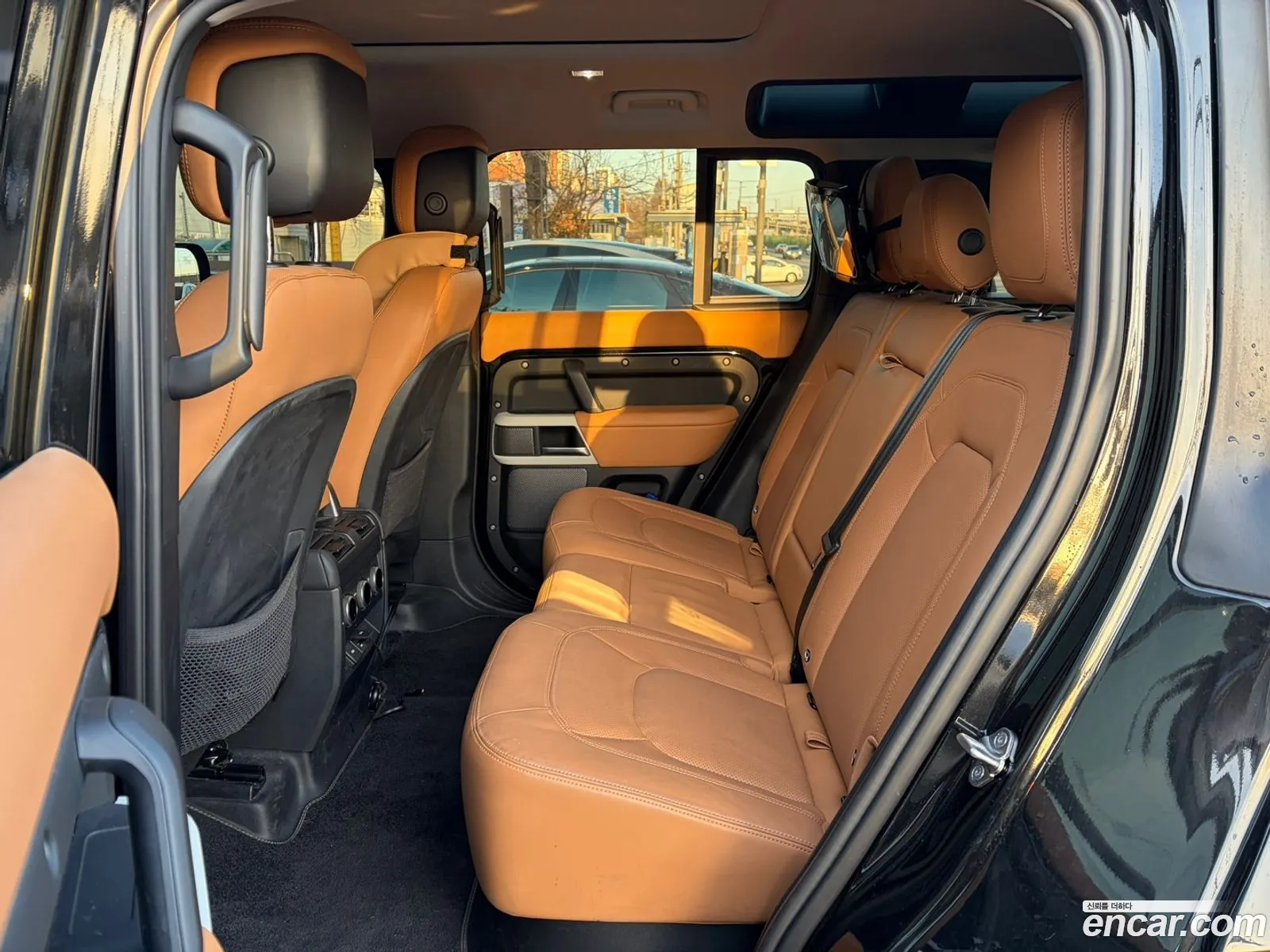 Land Rover Defender 2023 — 18