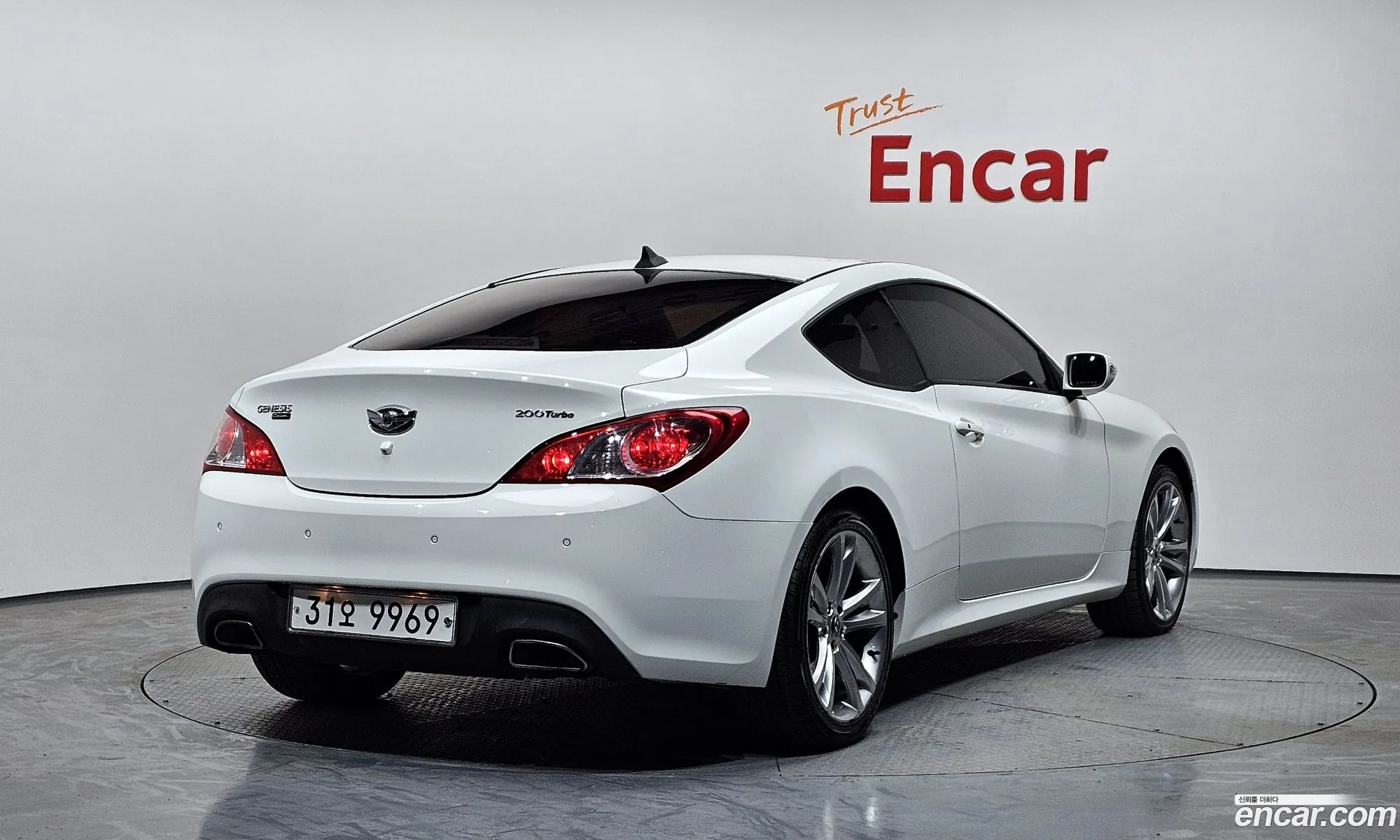 Hyundai Genesis Coupe 2010 — 10