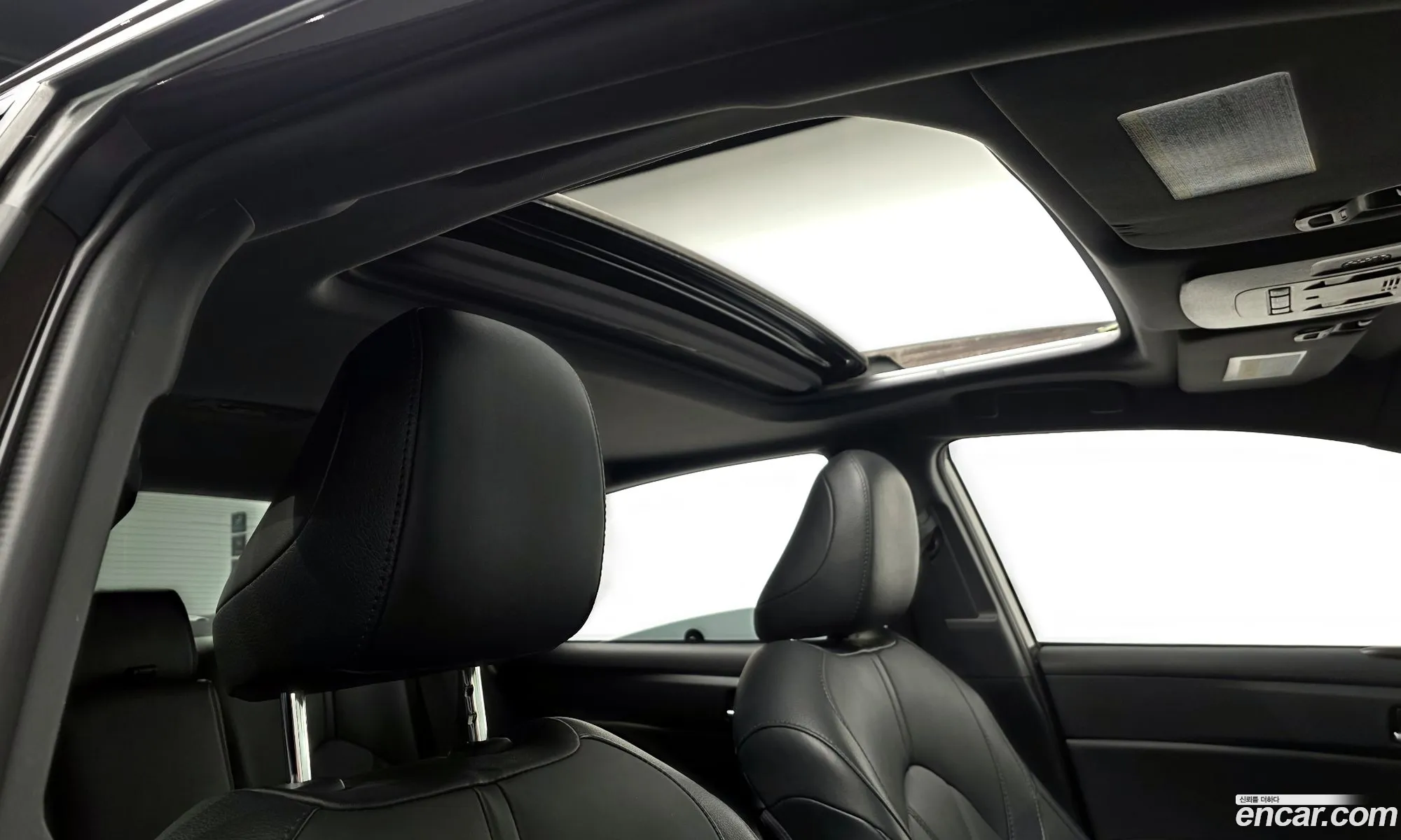 Toyota Avalon 2019 — 7