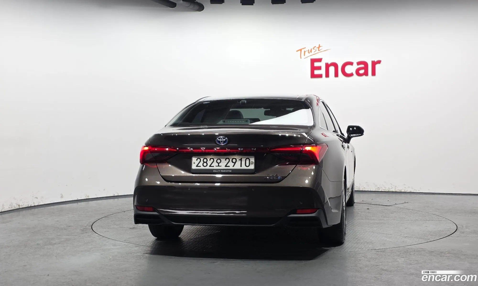 Toyota Avalon 2019 — 17