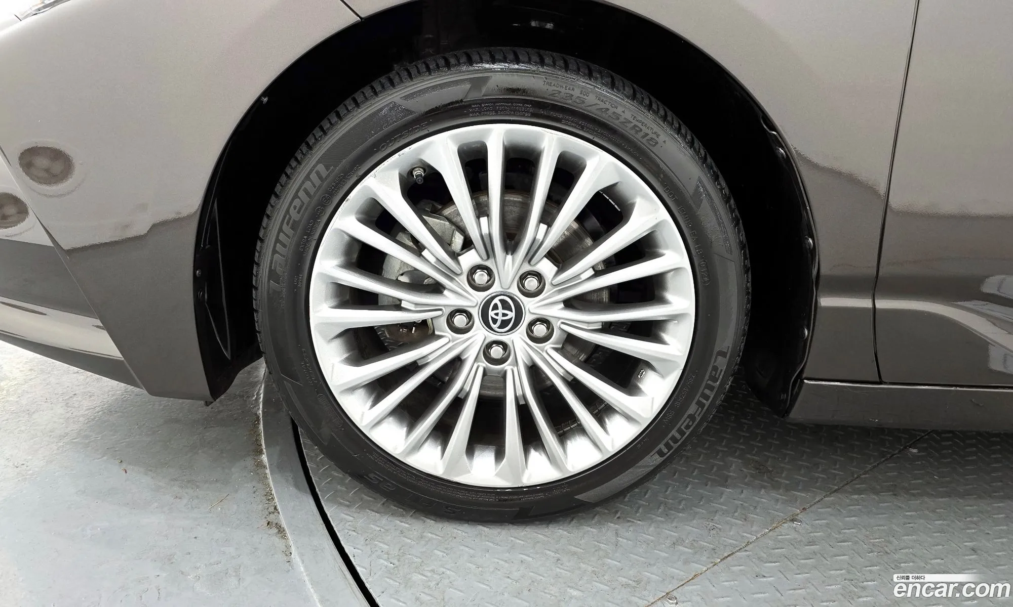 Toyota Avalon 2019 — 6