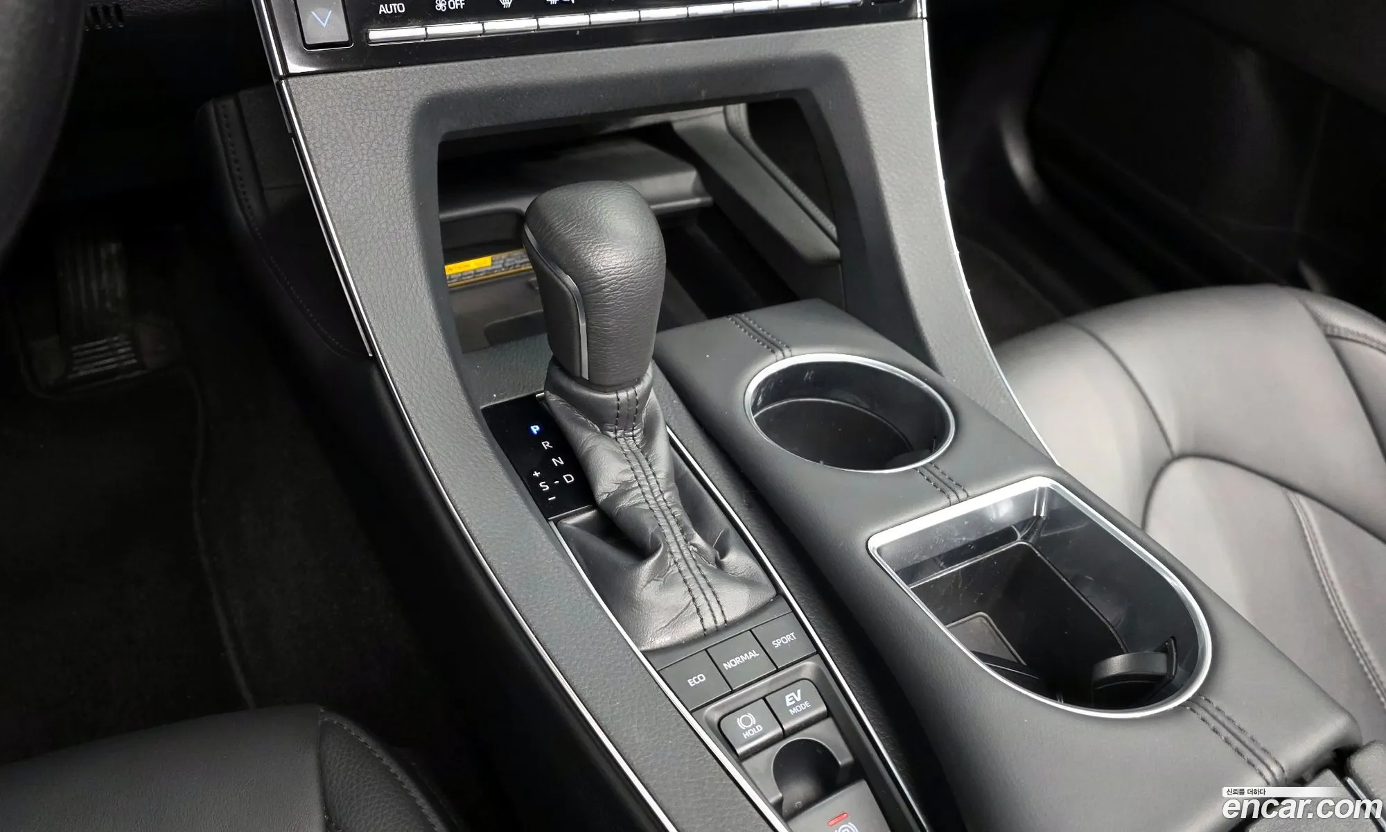 Toyota Avalon 2019 — 19