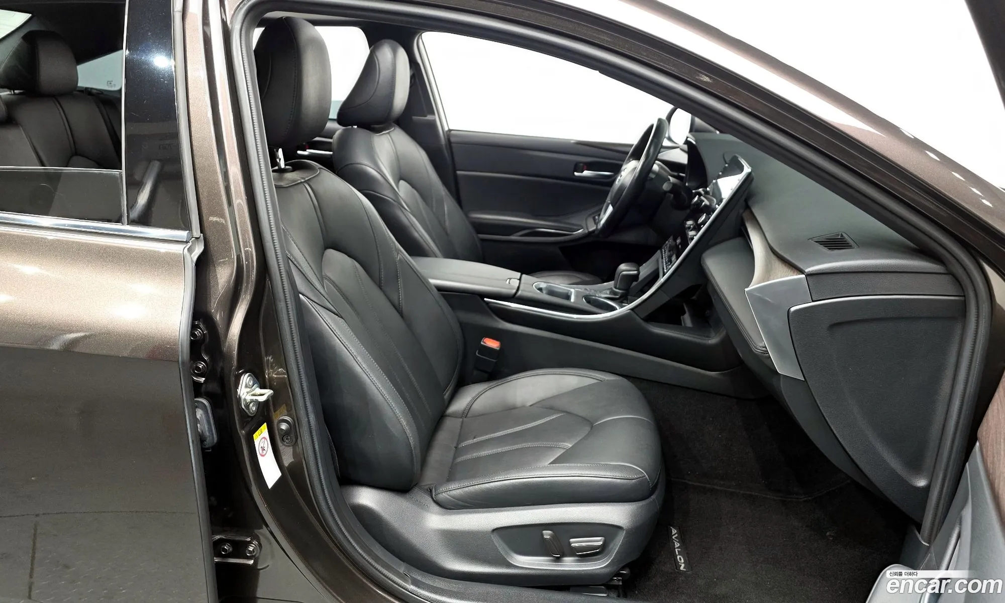 Toyota Avalon 2019 — 3