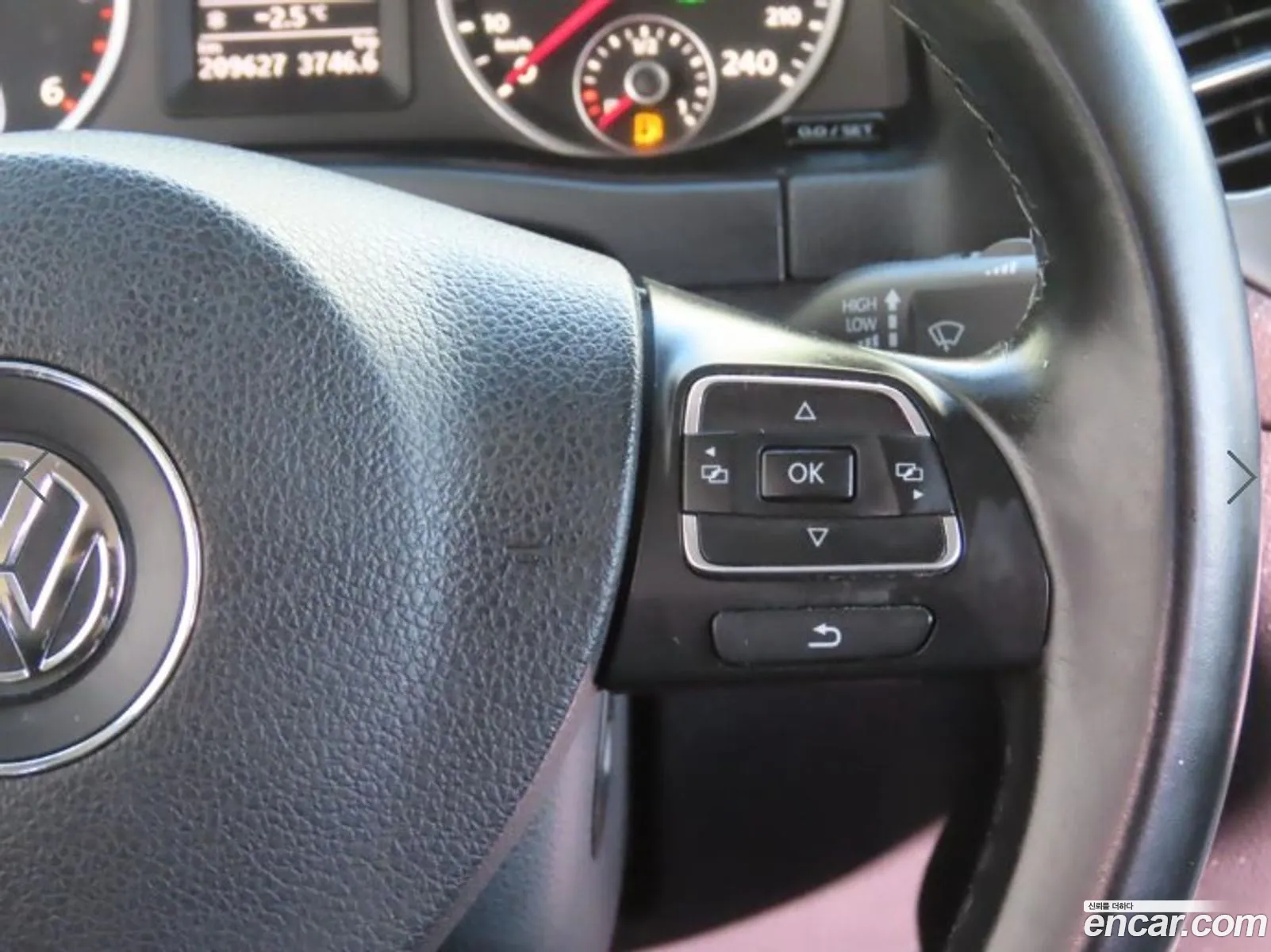 Volkswagen Tiguan 2015 — 9