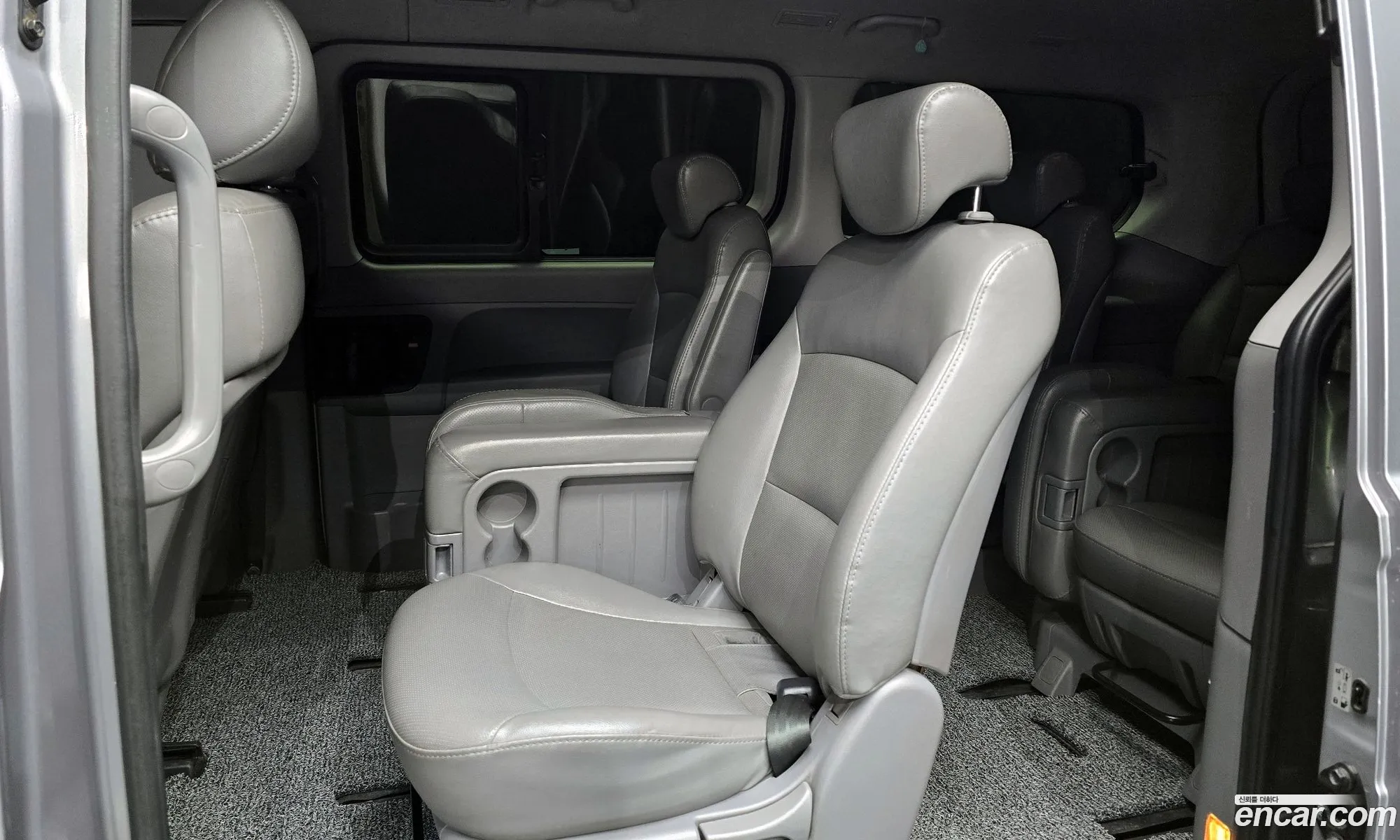Hyundai Grand Starex 2012 — 4