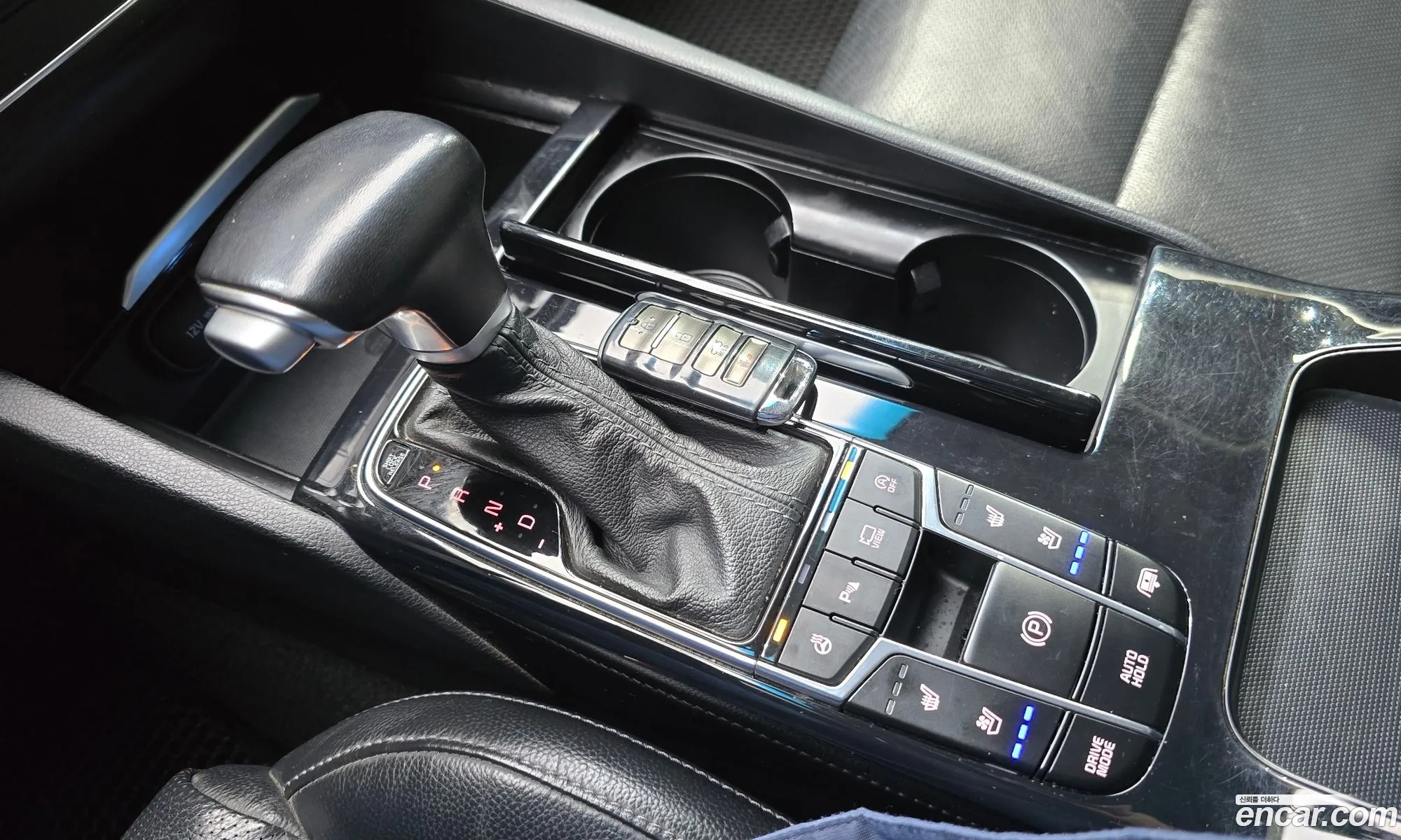 Kia K7 2018 — 10