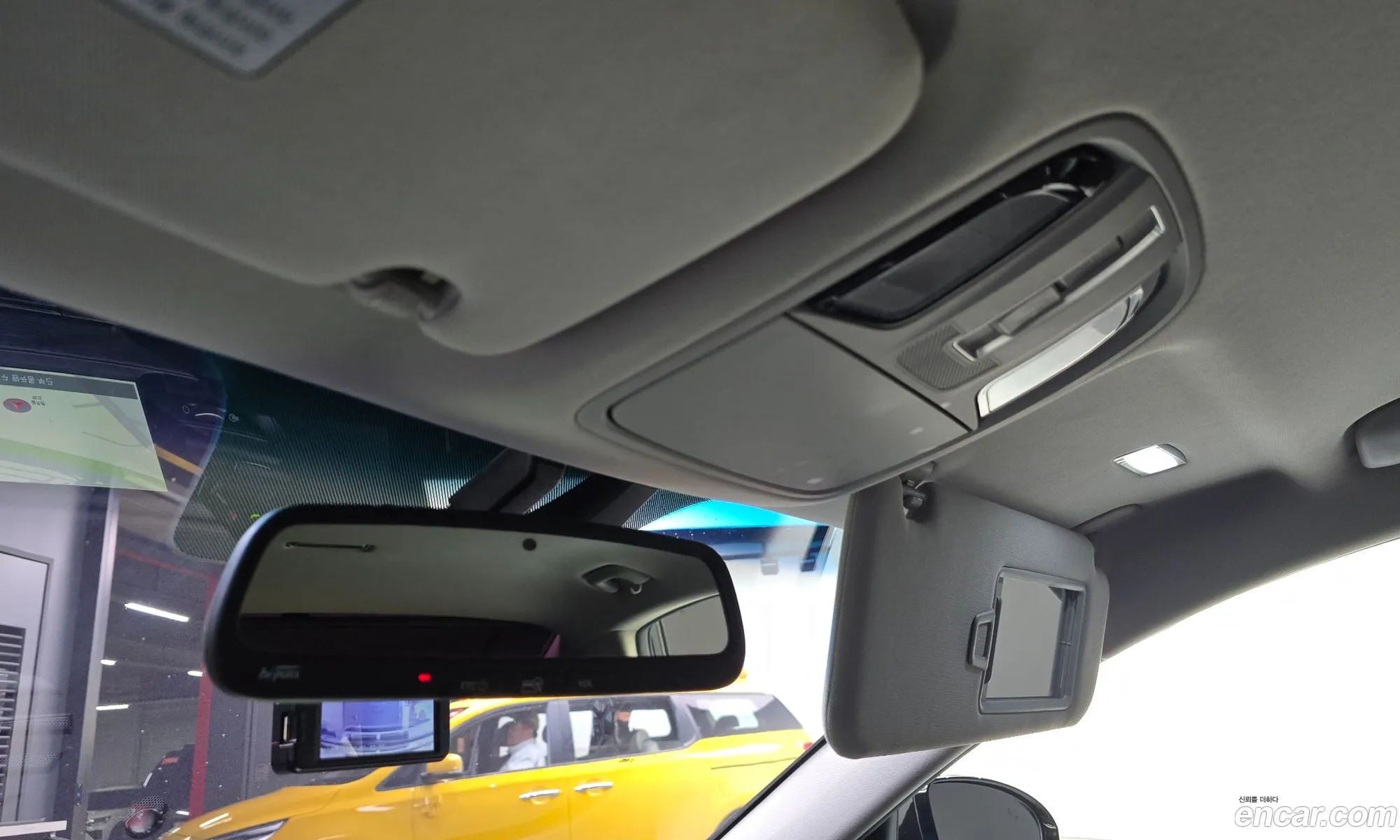 Kia K7 2018 — 19
