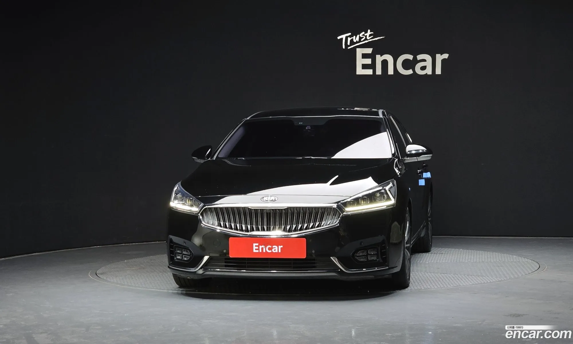 Kia K7 2018 — 11