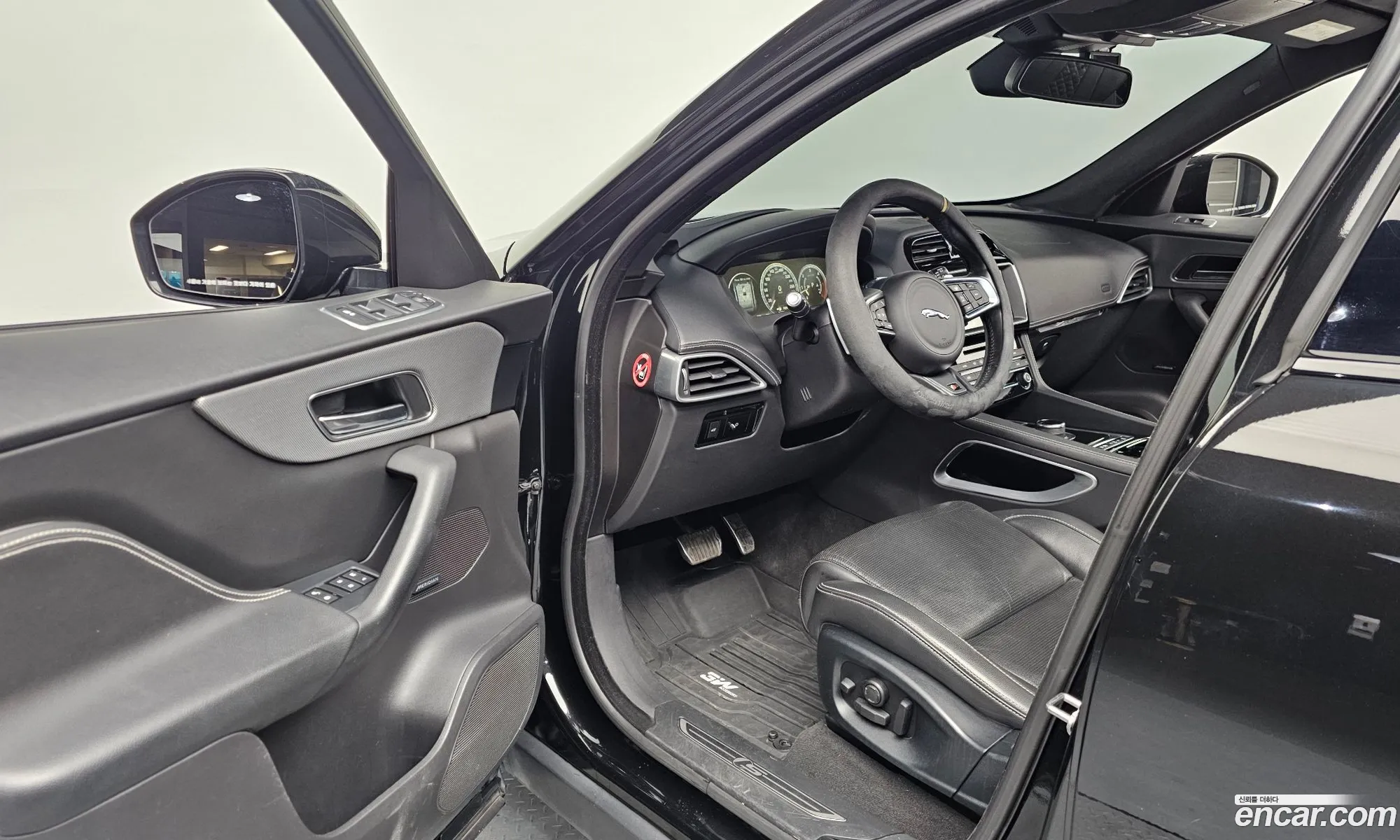 Jaguar F-Pace 2016 SADCA2BK2HA051238 — 7