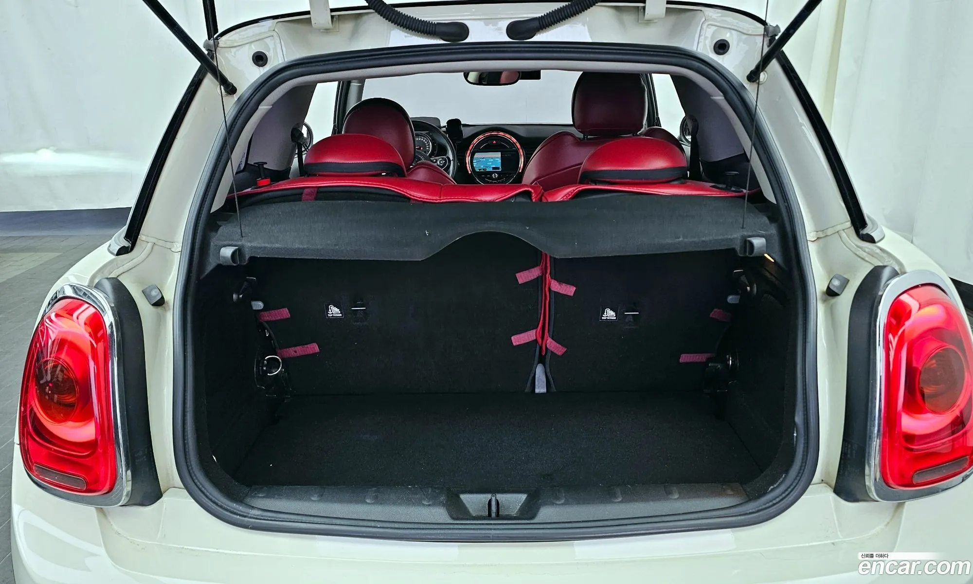 Mini Cooper S 2014 WMWXP7106FT877811 — 17