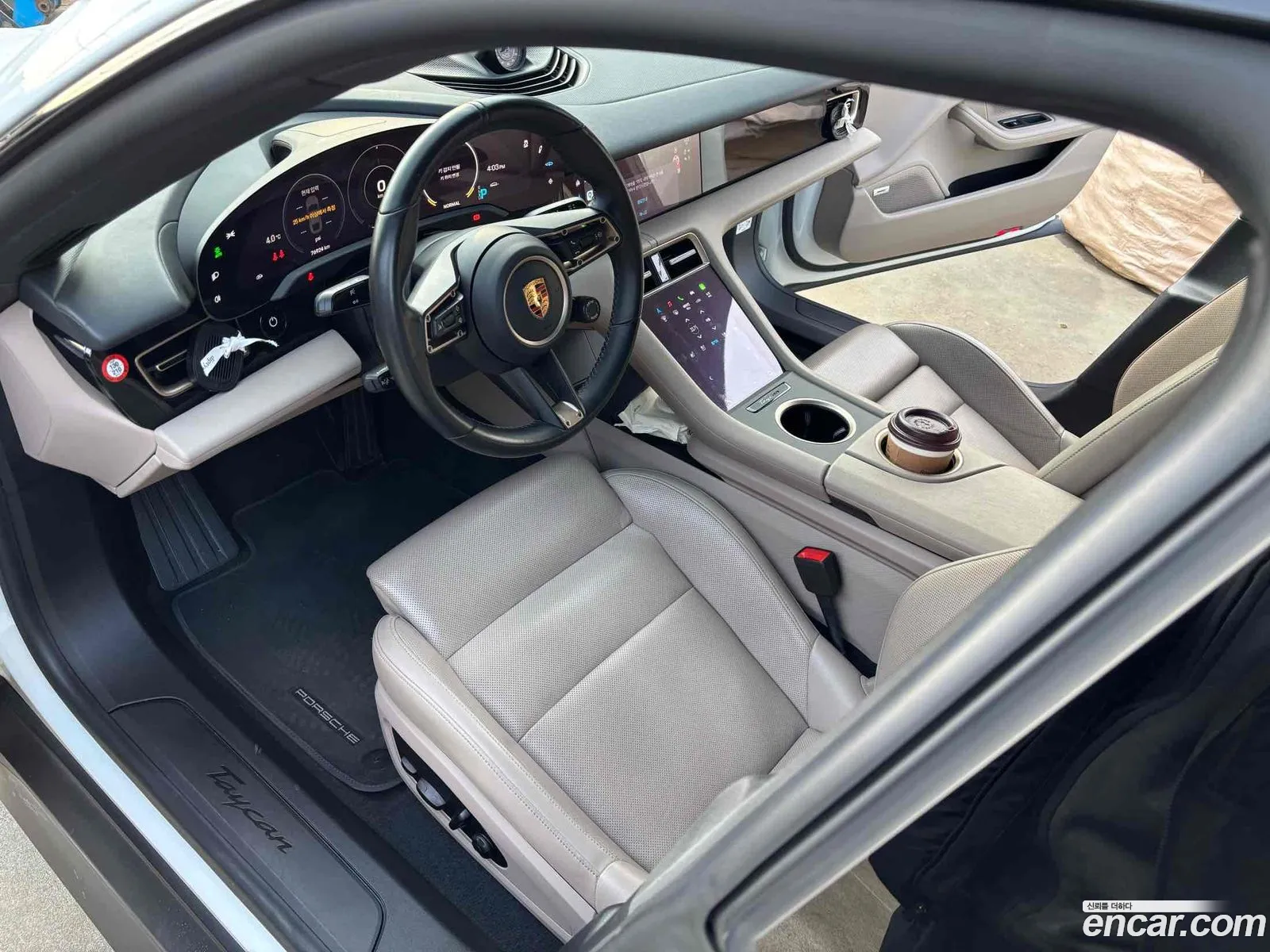 Porsche Taycan 2022 — 16
