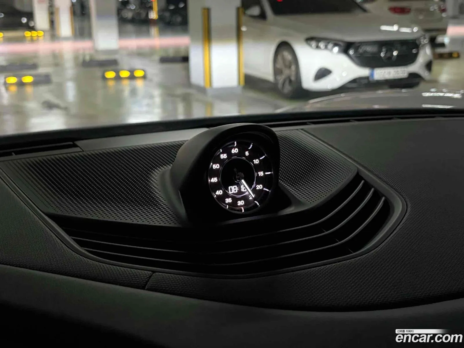 Porsche Taycan 2022 — 17