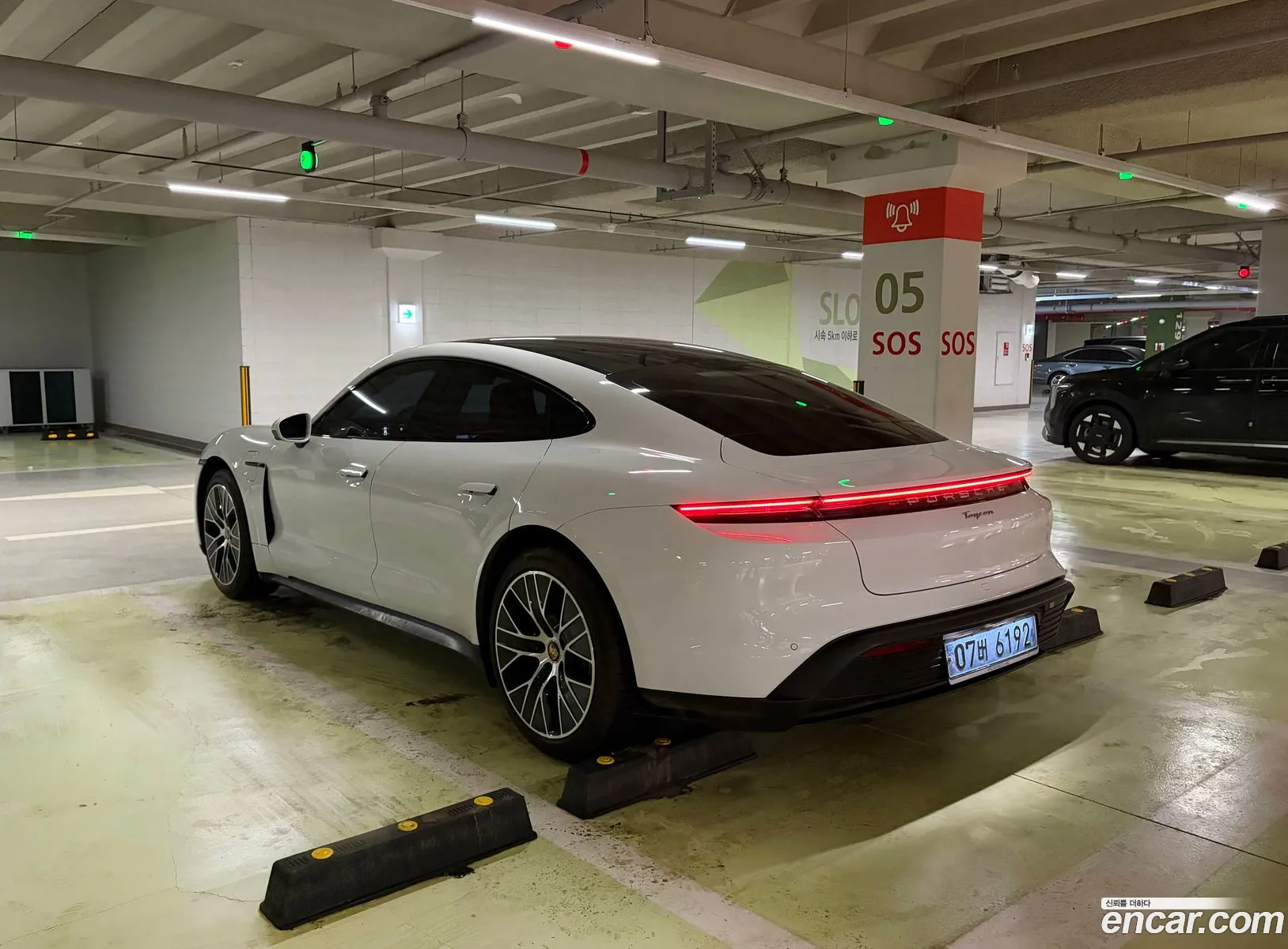Porsche Taycan 2022 — 10