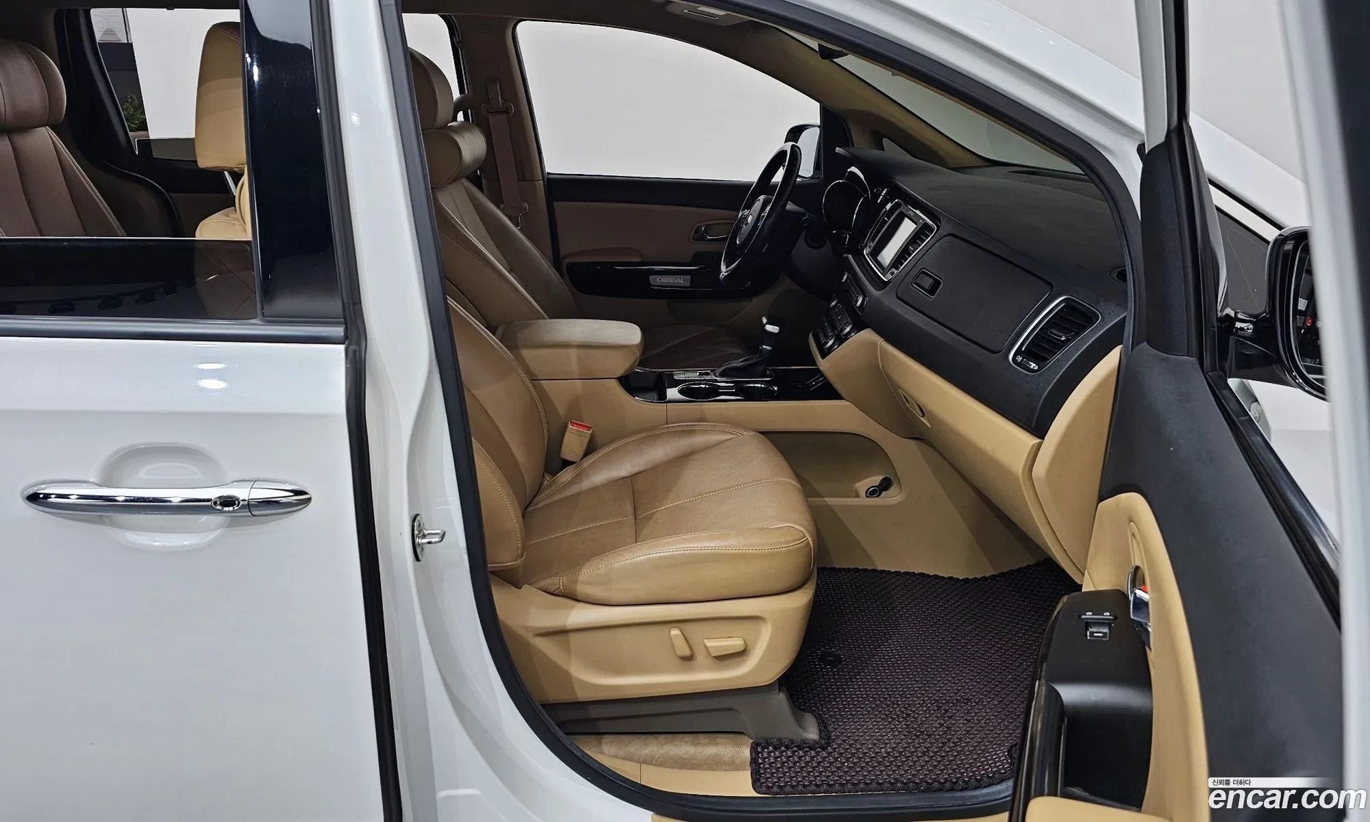 Kia Carnival 2018 — 14