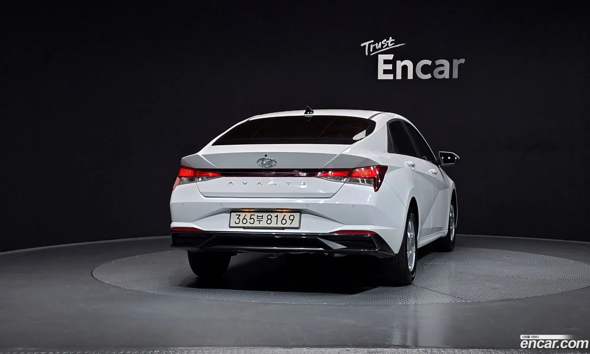 Hyundai Elantra 2021 — 12