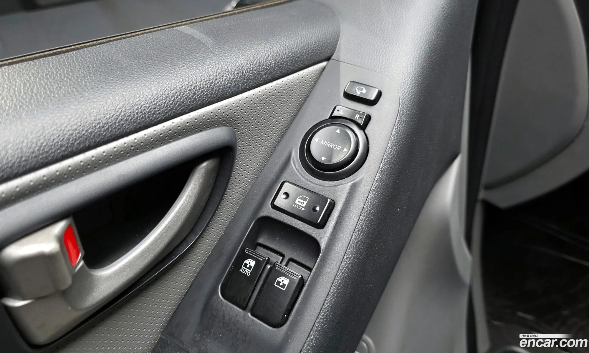Hyundai Grand Starex 2014 — 12