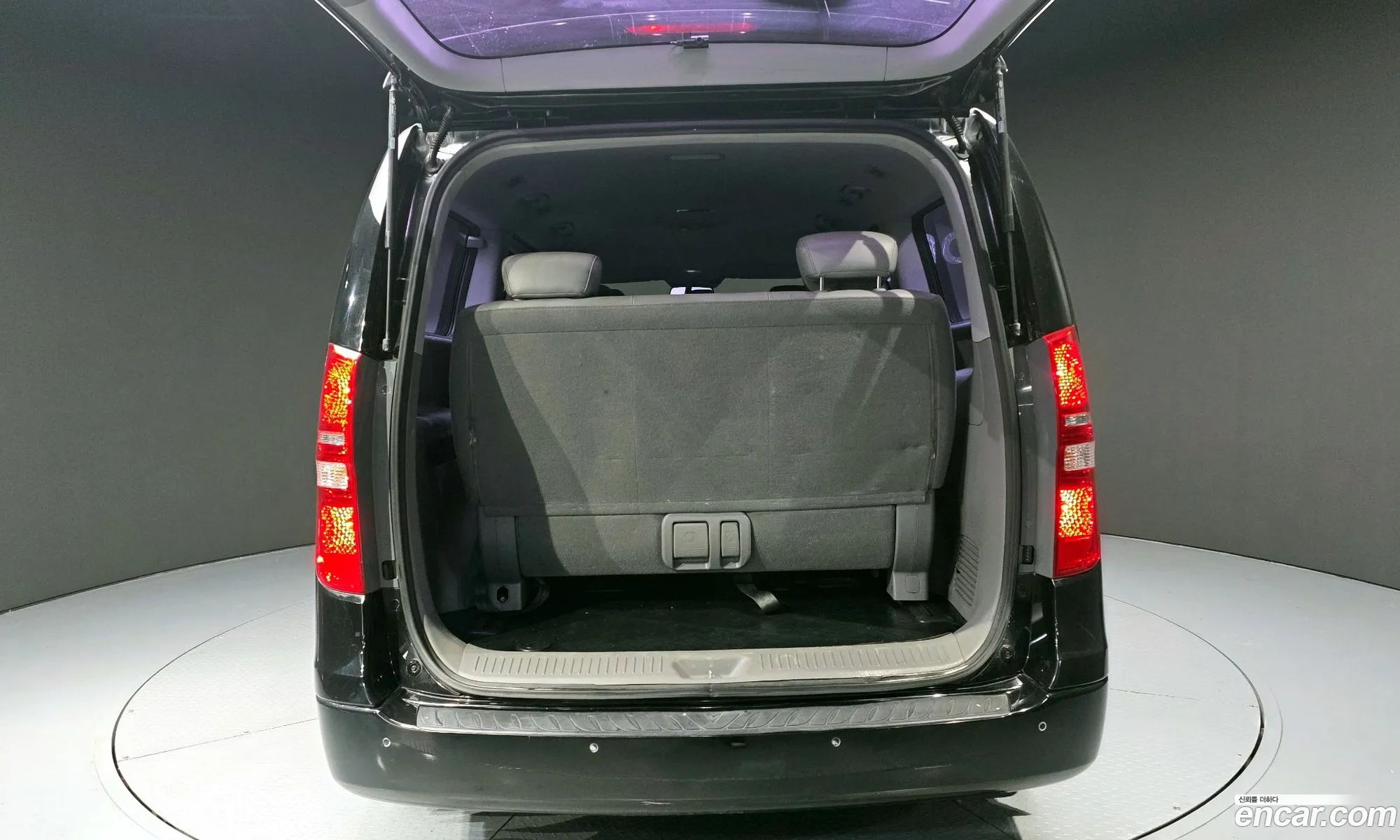 Hyundai Grand Starex 2014 — 2