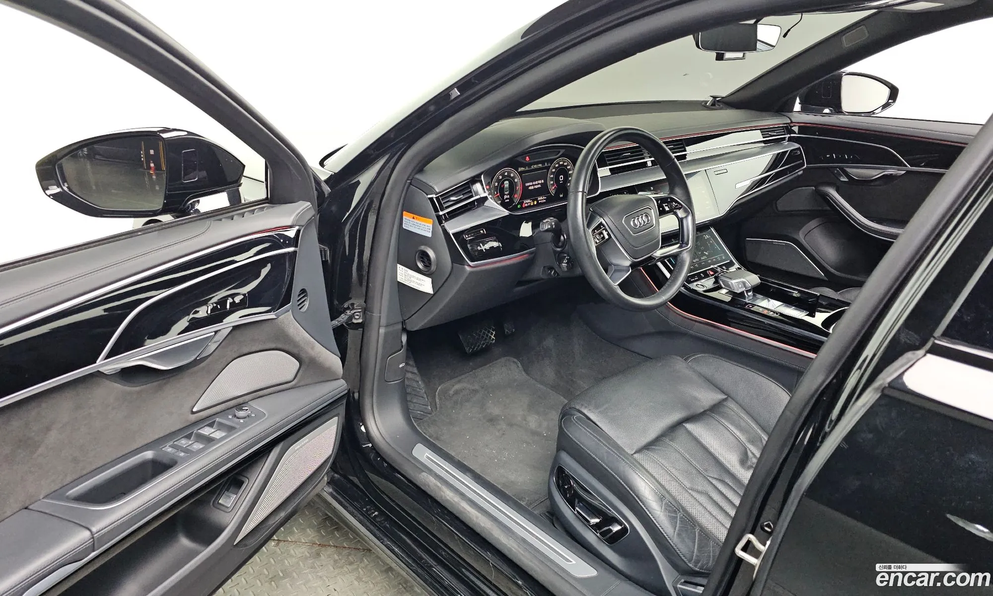 Audi A8 2021 WAUZZZF85MN037176 — 19