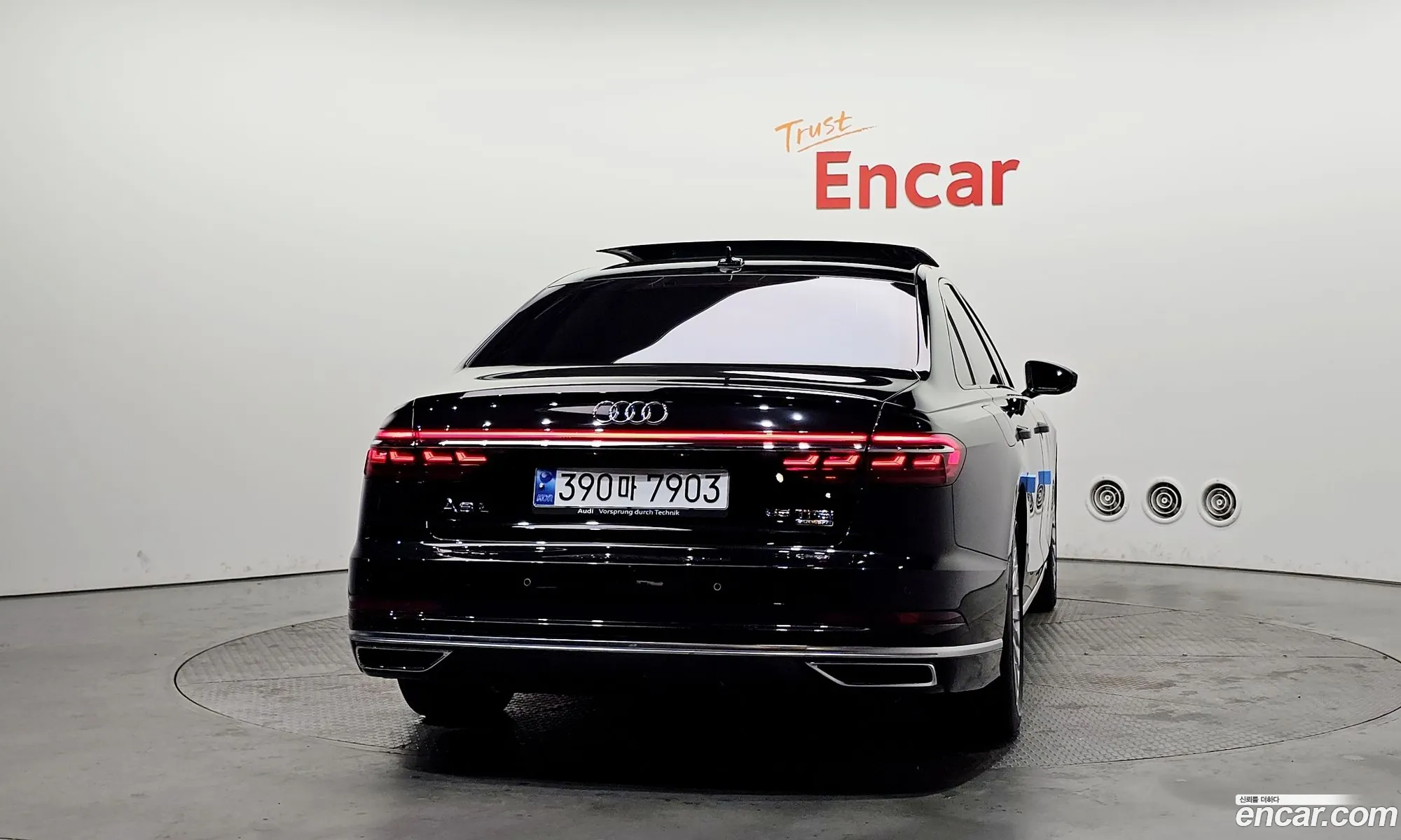 Audi A8 2021 WAUZZZF85MN037176 — 12