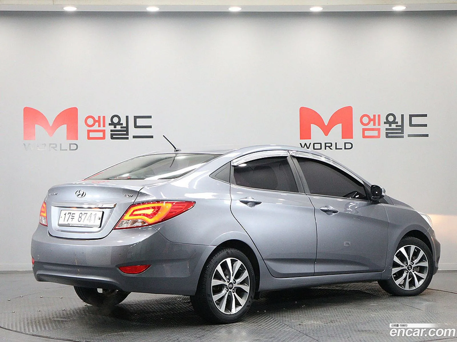 Hyundai Accent 2015 — 3