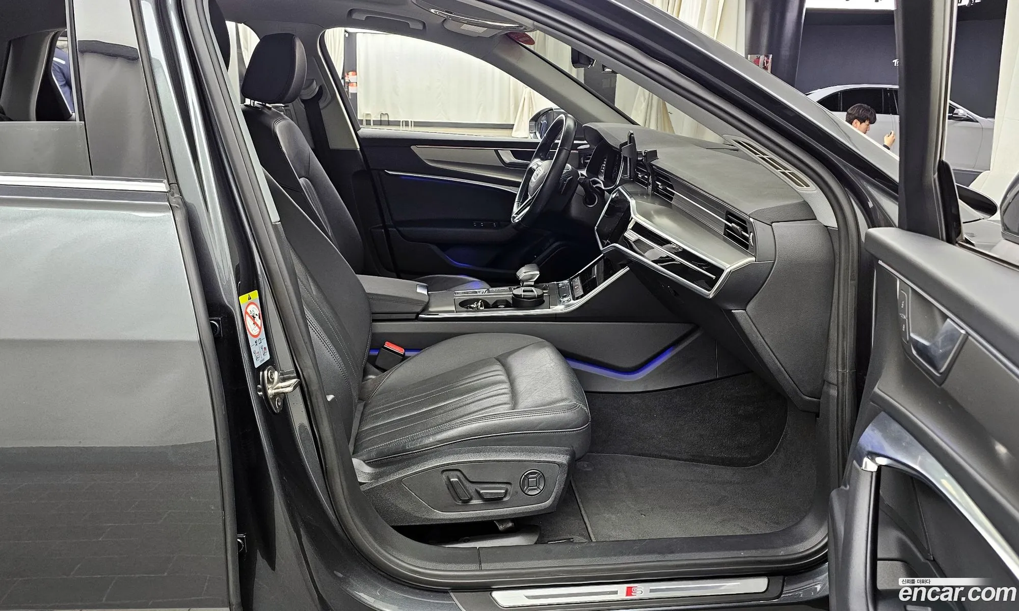 Audi A6 2019 WAUZZZF22KN132500 — 4